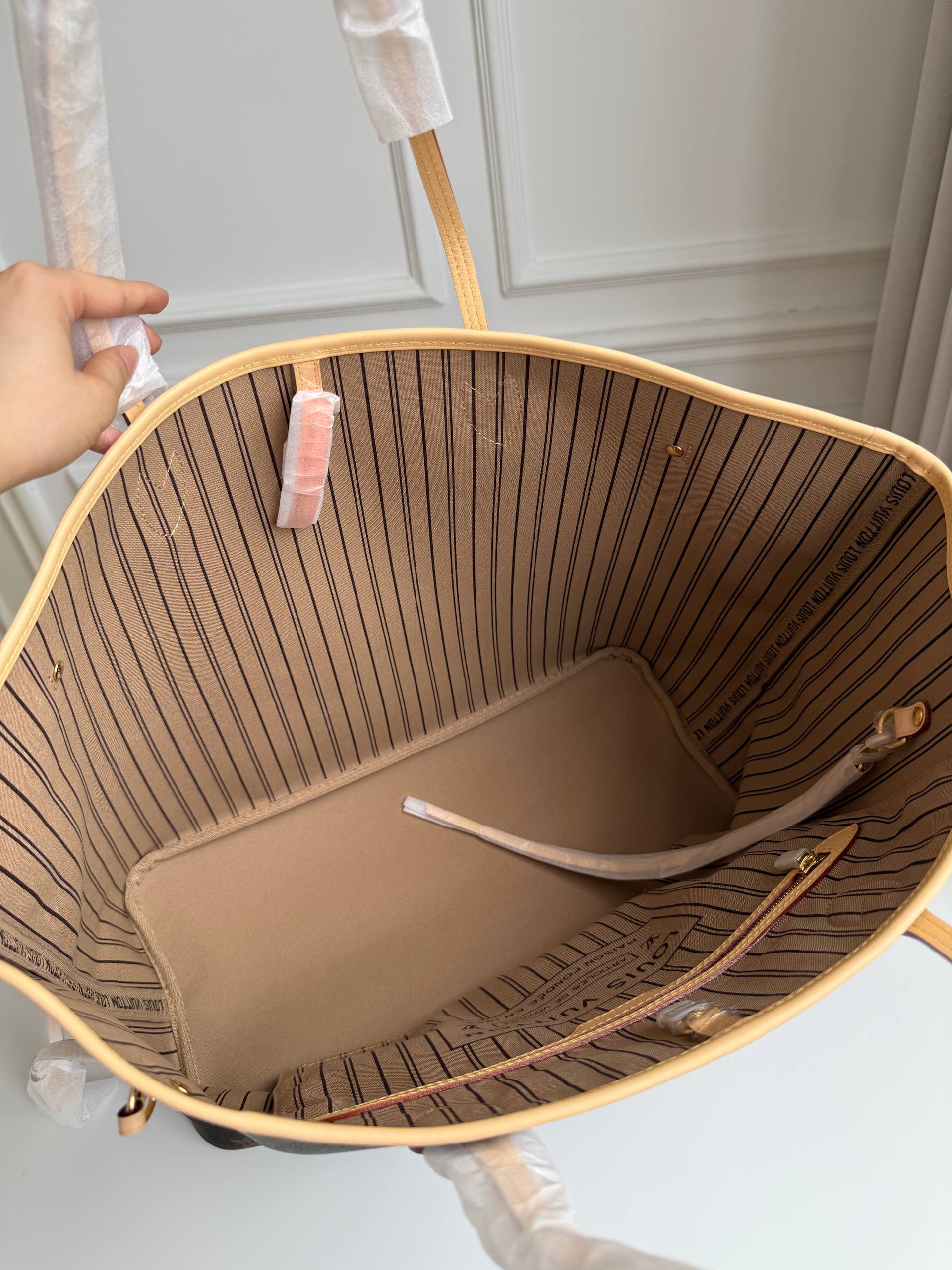 Louis Vuitton Neverfull MM