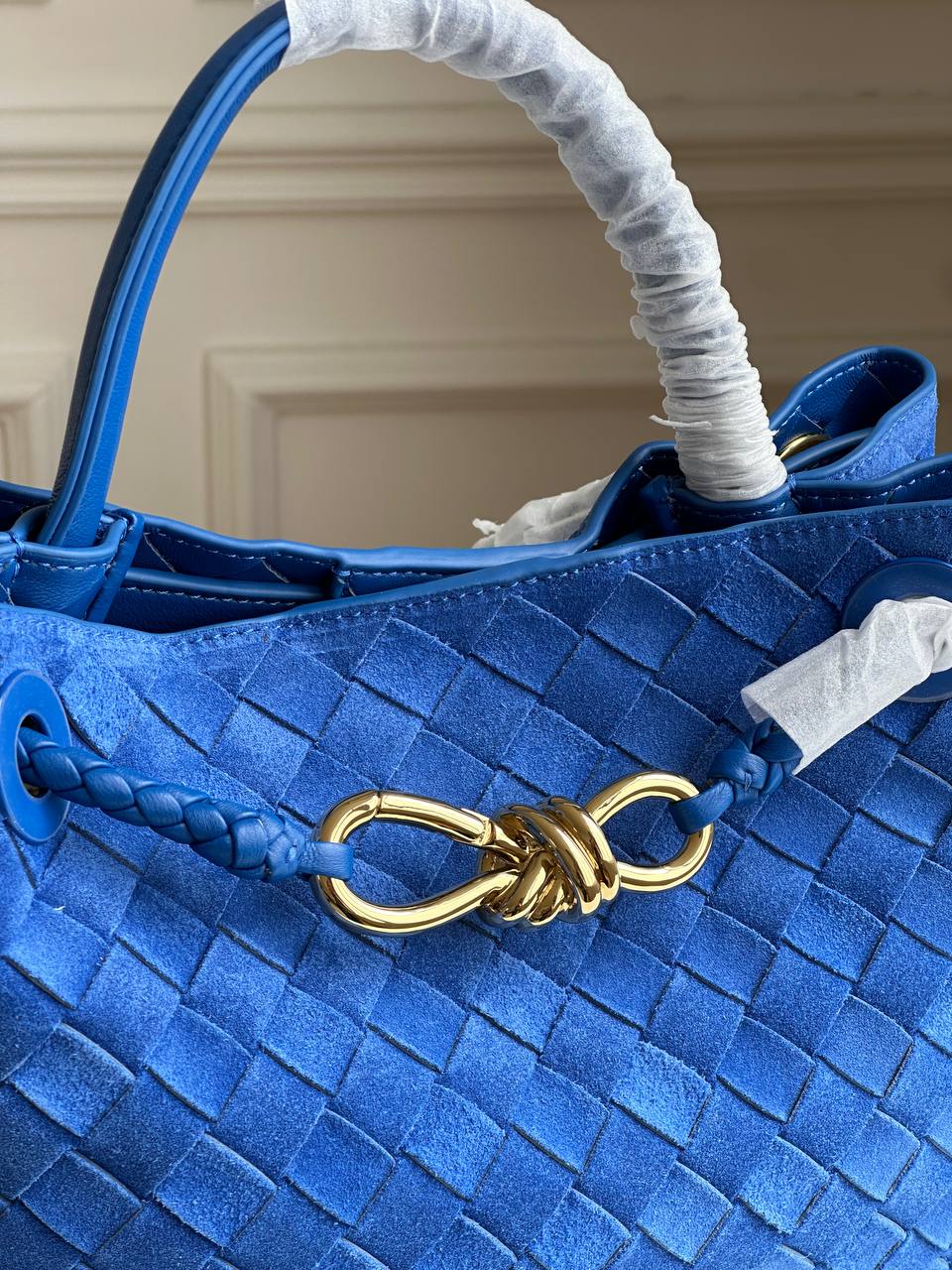 Bottega Veneta Andiamo Small Suede Tote Bag