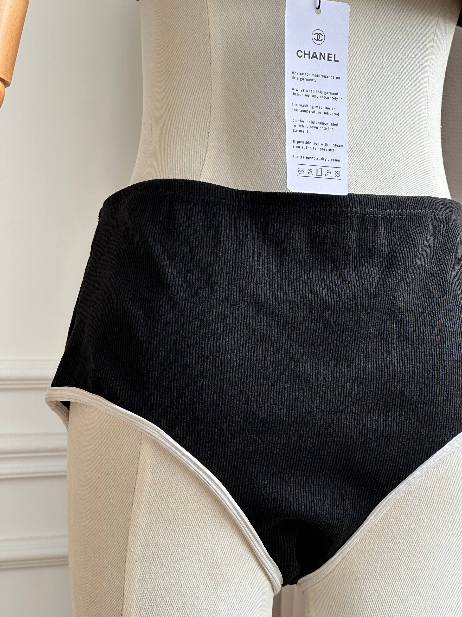 Chanel Black and White Contrast Rib-Knit Two-Piece Set