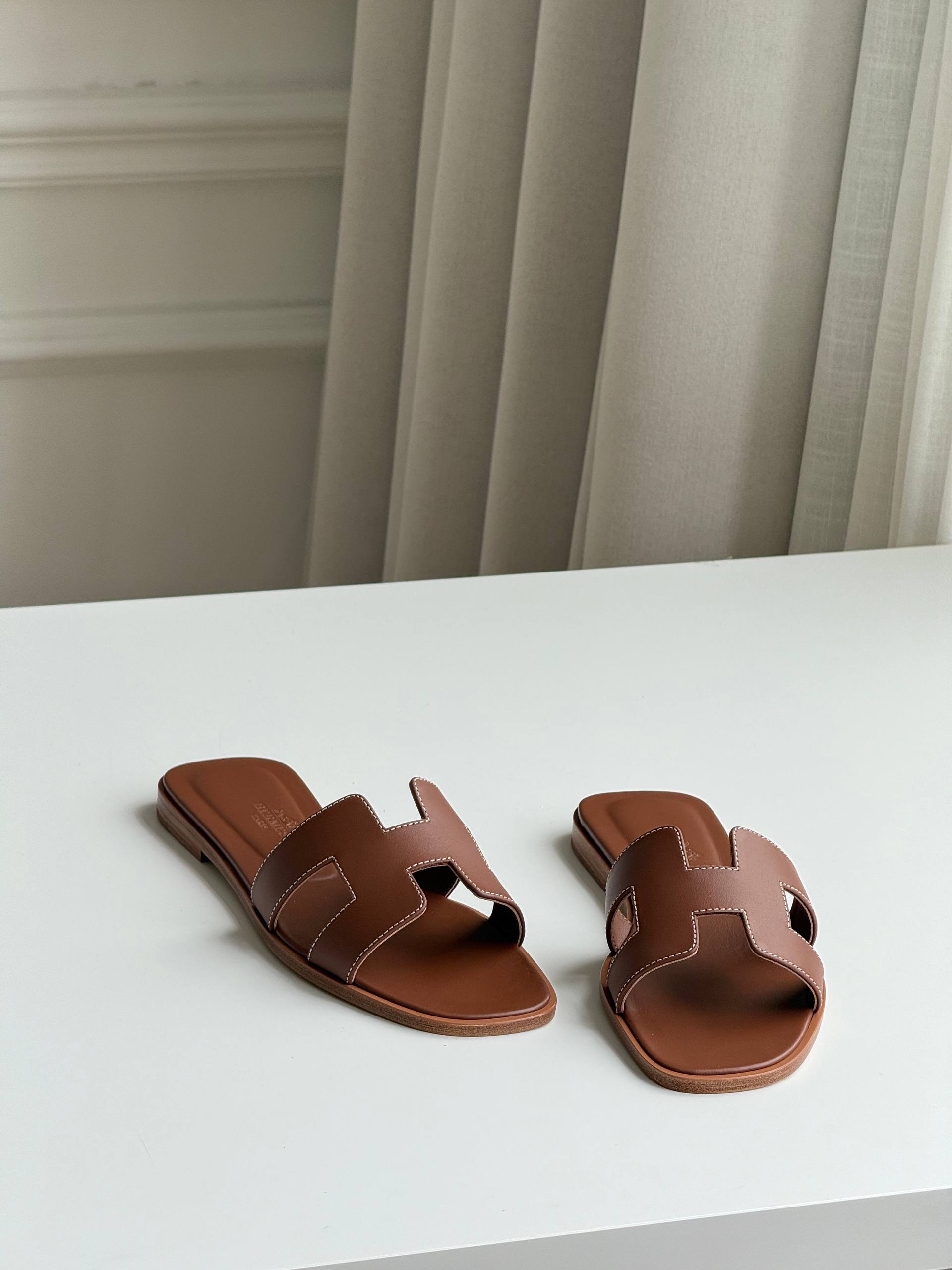 Hermès Oran Sandals