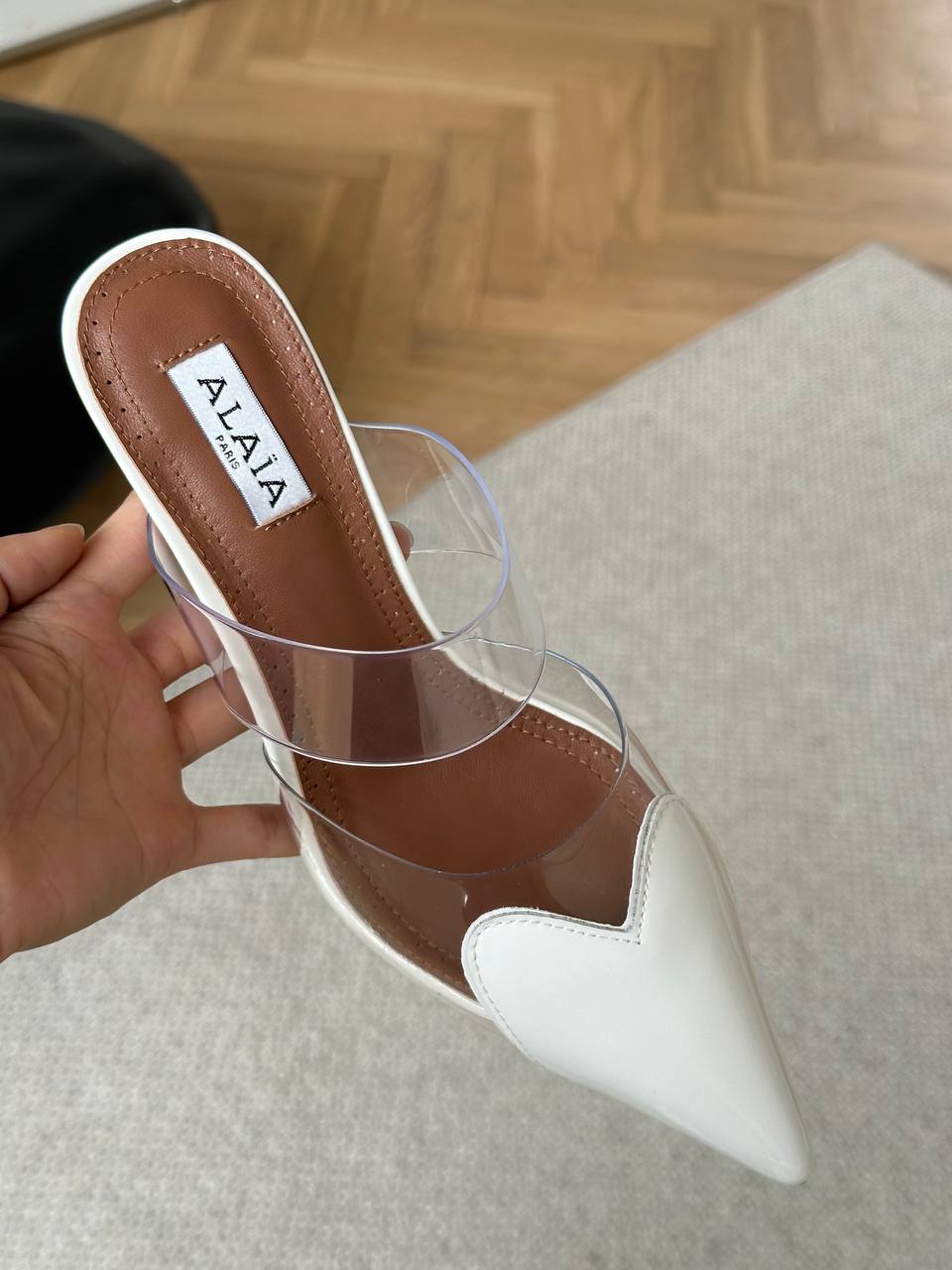 ALAÏA White Patent Leather Heart Pointed PVC Two-Strap Heel Mules