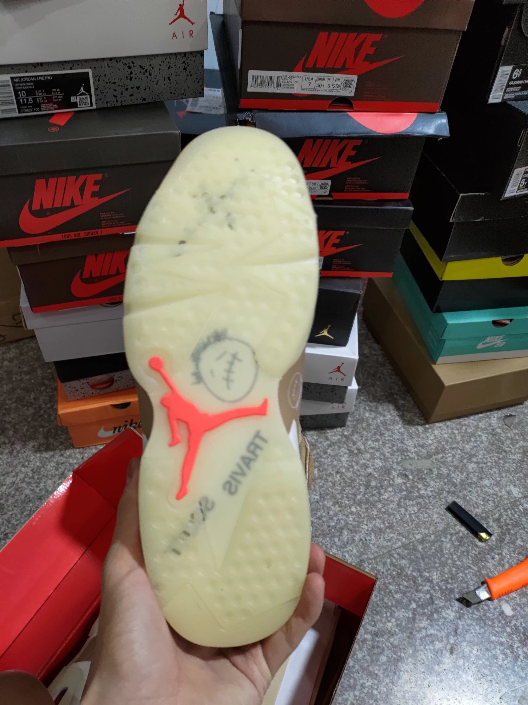 Air Jordan 6 Travis Scott Retro British Khaki