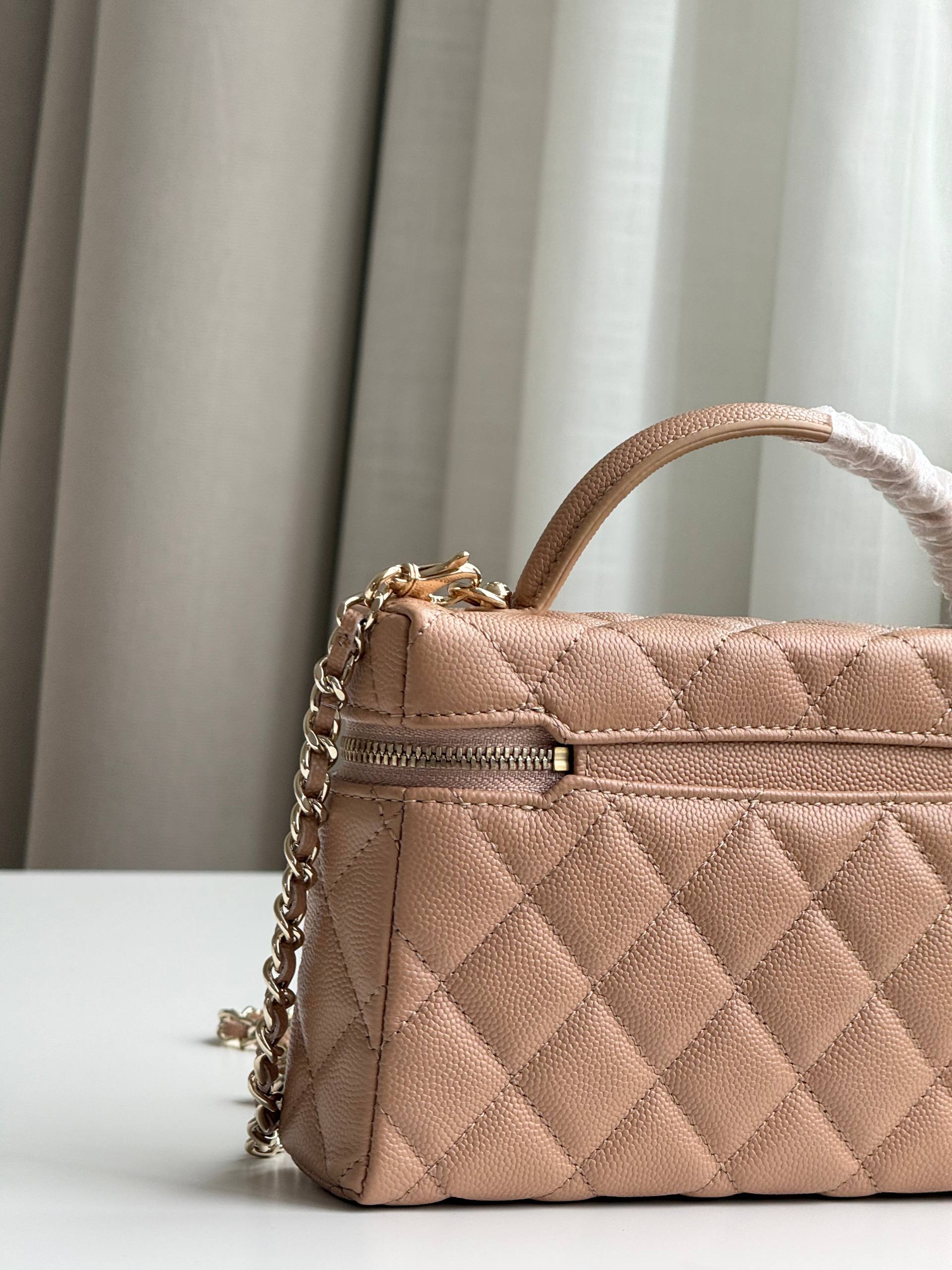 Chanel Caviar Quilted Top Handle Vanity Case Bag