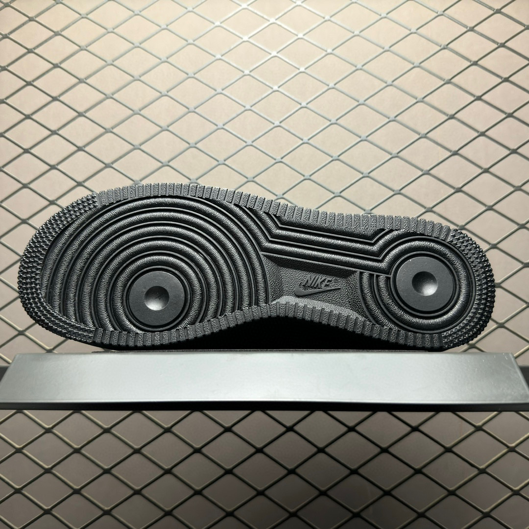 Air Force 1 All Black Color