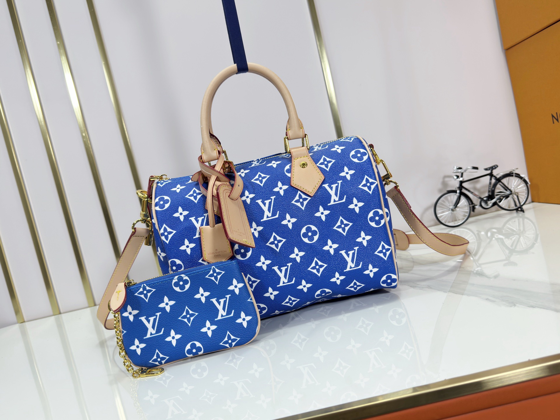 LV Speedy Bandoulière 25 Bag
