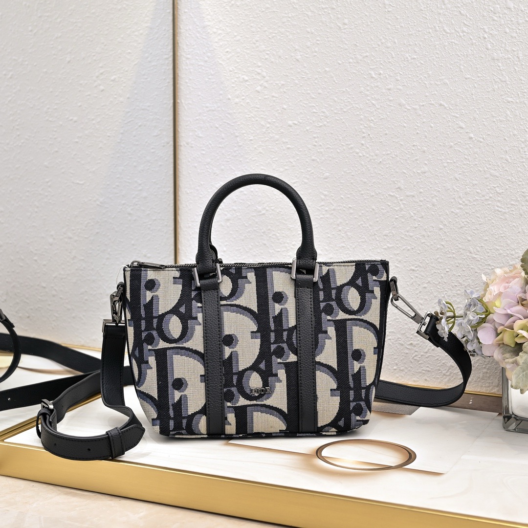 Dior 25 Obligue Bag