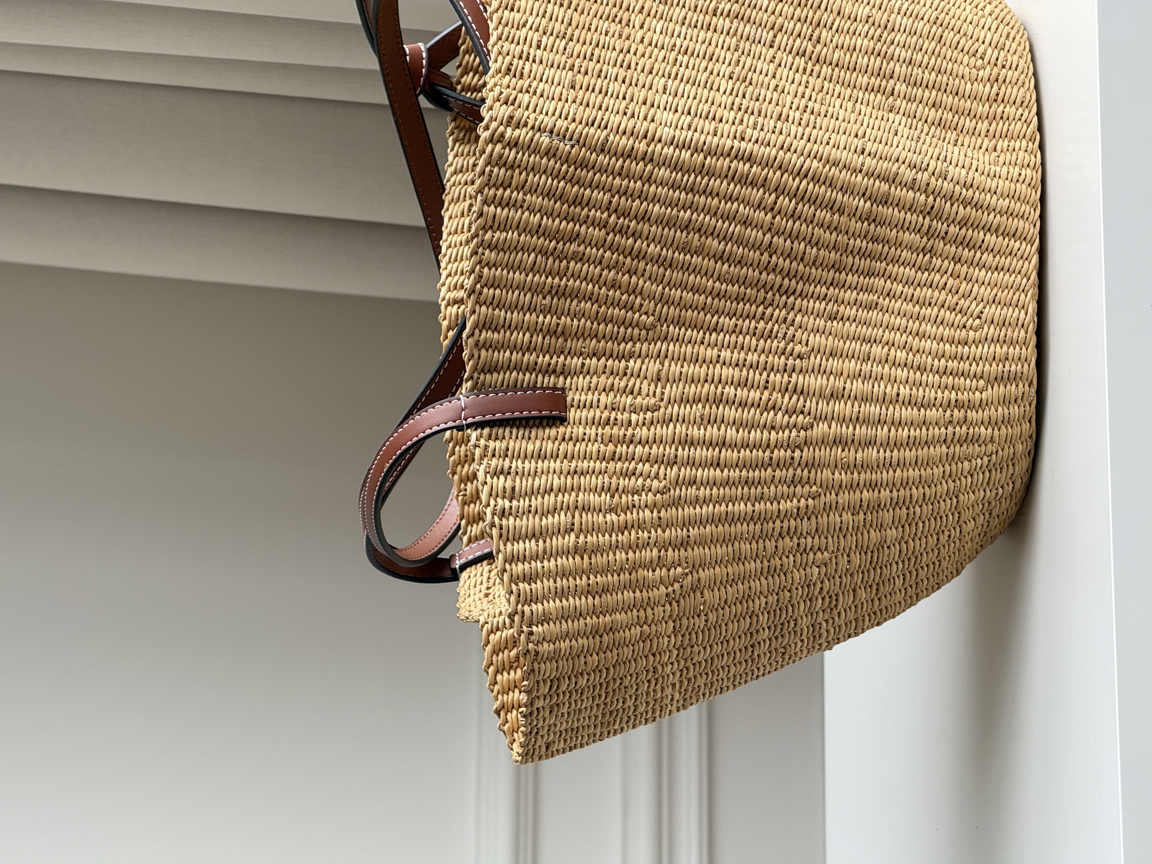 LOEWE Shell Basket Shell Straw Tote Bag