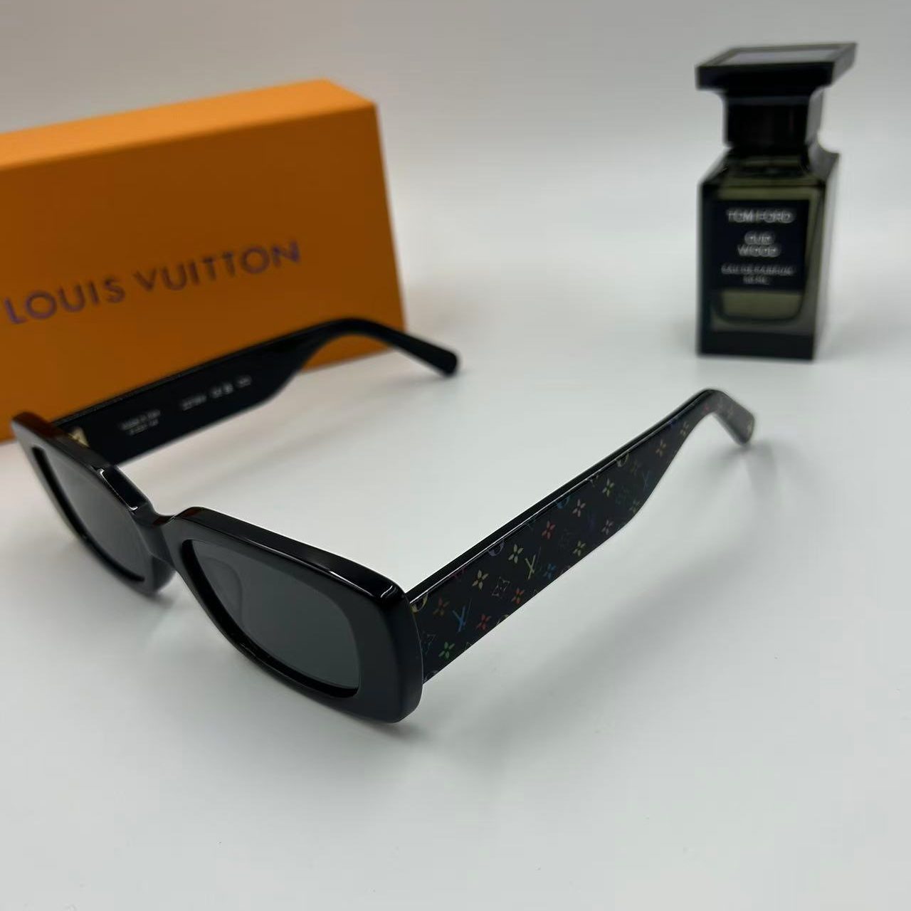 IV X TM MULTIGRAM CAT EYE SUNGLASSES