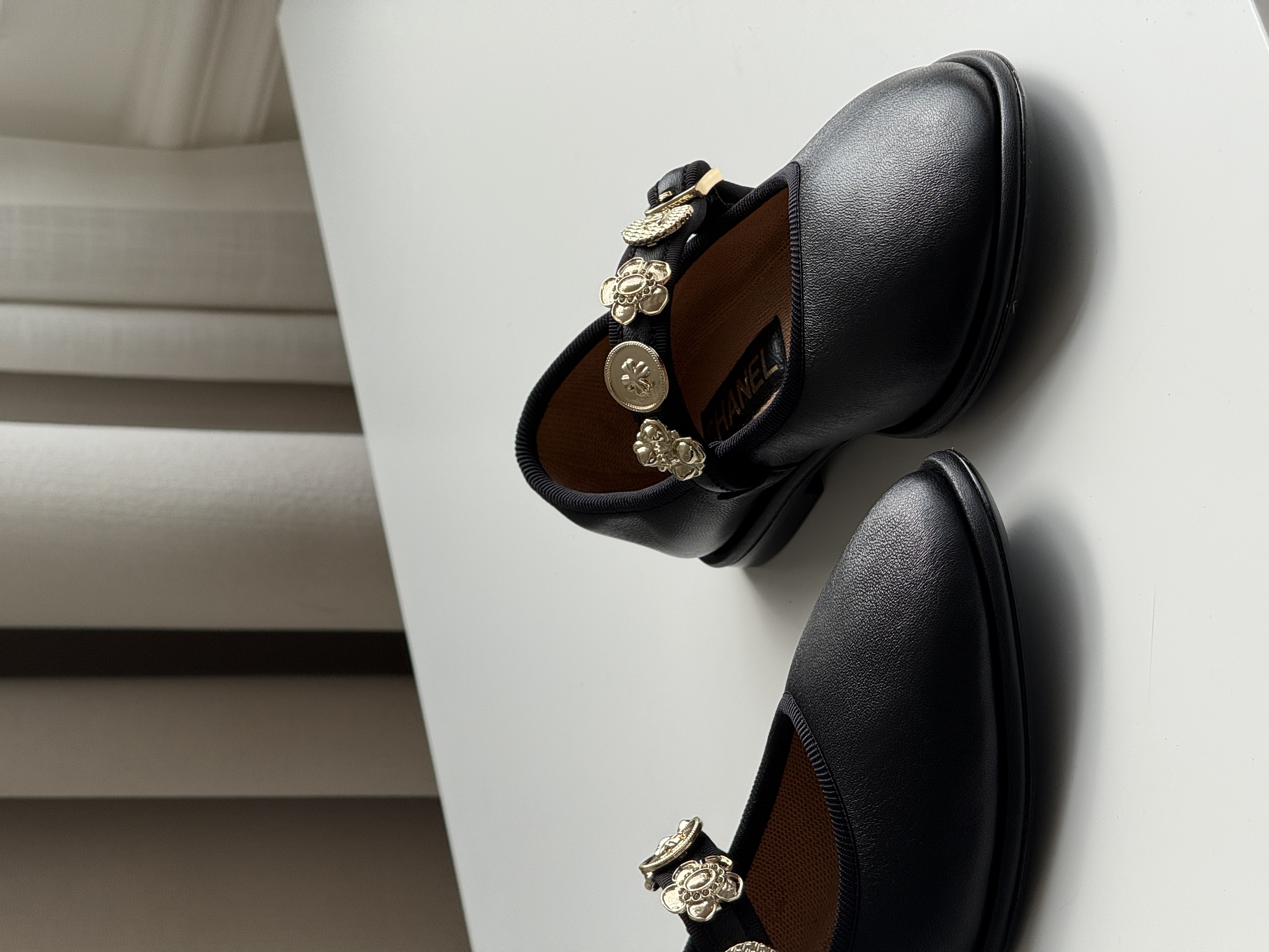 Chanel 24A Metiers d'Art Leather Mary Jane Charm Strap Flats