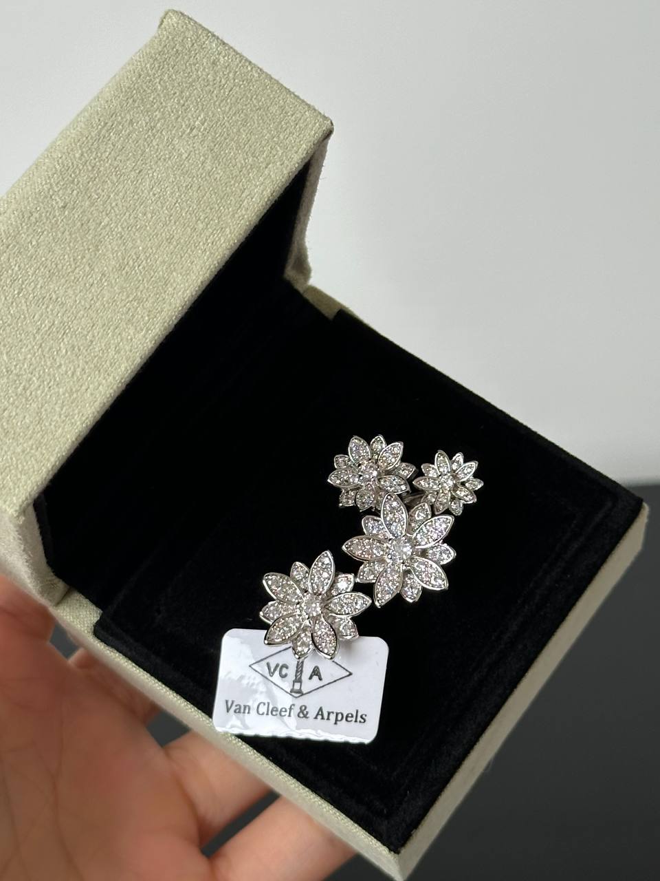 Van Cleef & Arpels Lotus Between the Finger Ring