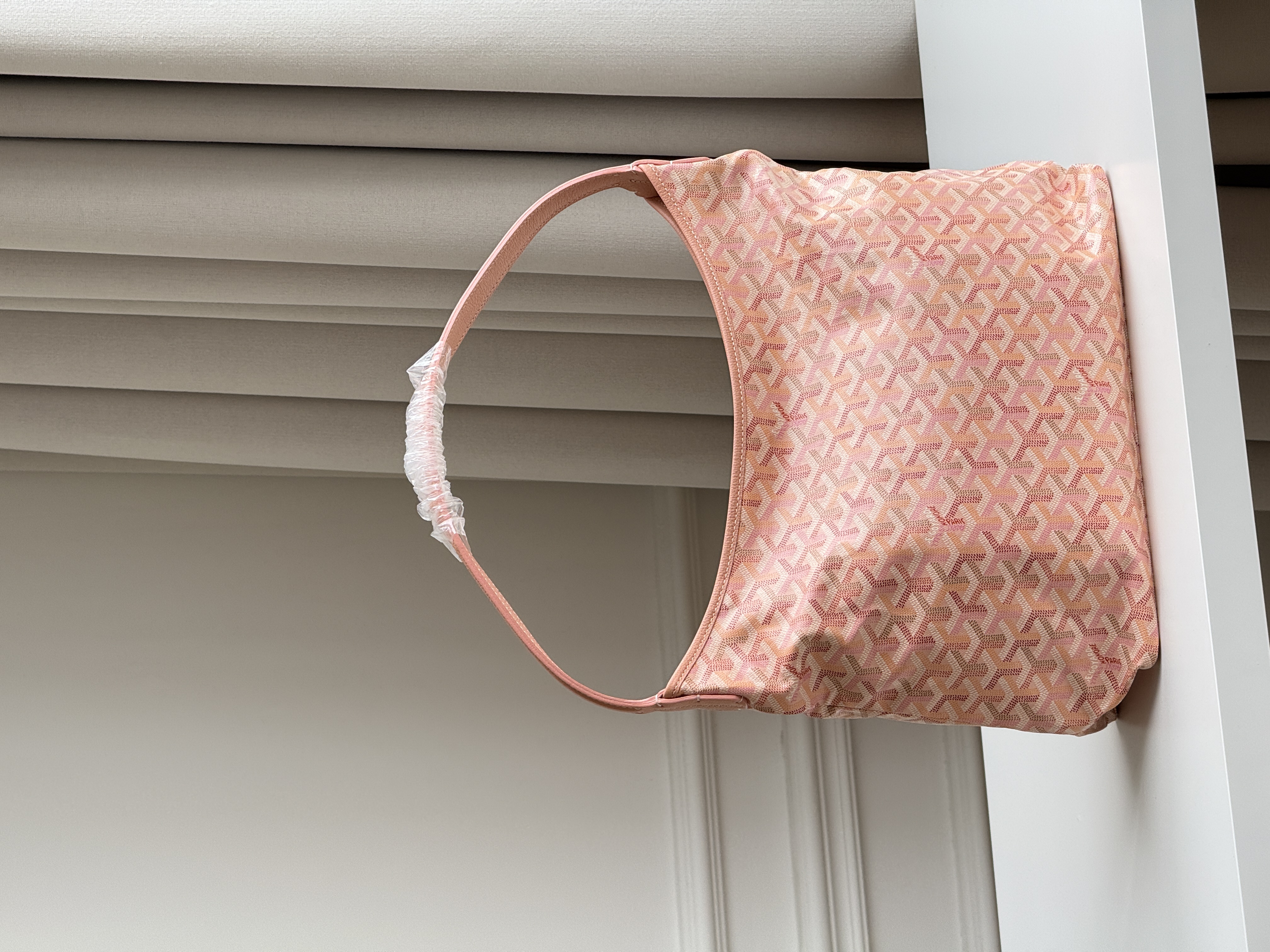 Goyard Boheme Hobo Sakura Pink Goyard Hobo Bag