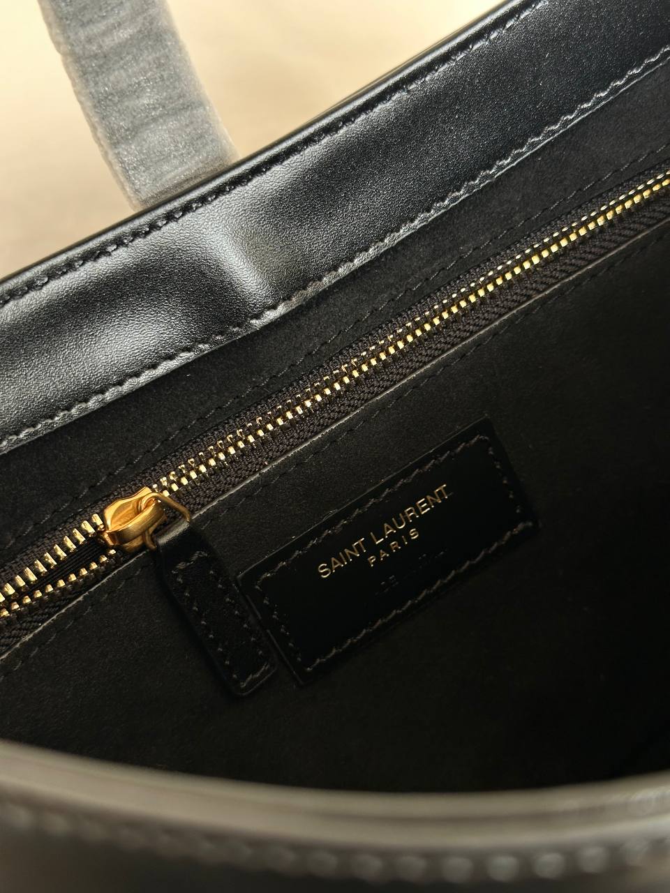 YSL LE 5 À 7 Smooth Leather Hobo Shoulder Bag