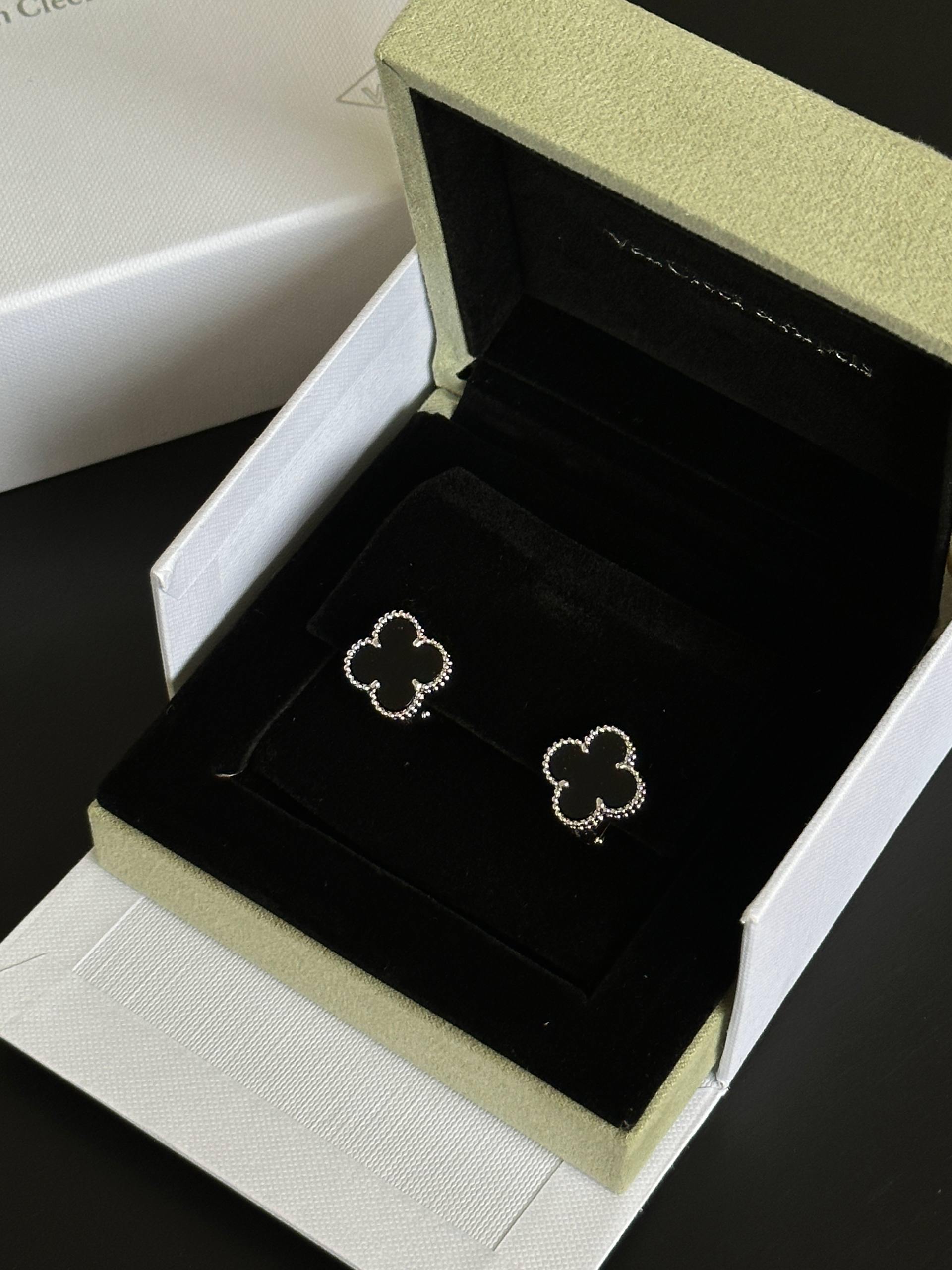 Van Cleef & Arpels Silver Beaded Border Onyx Four Leaf Clover Stud Earrings
