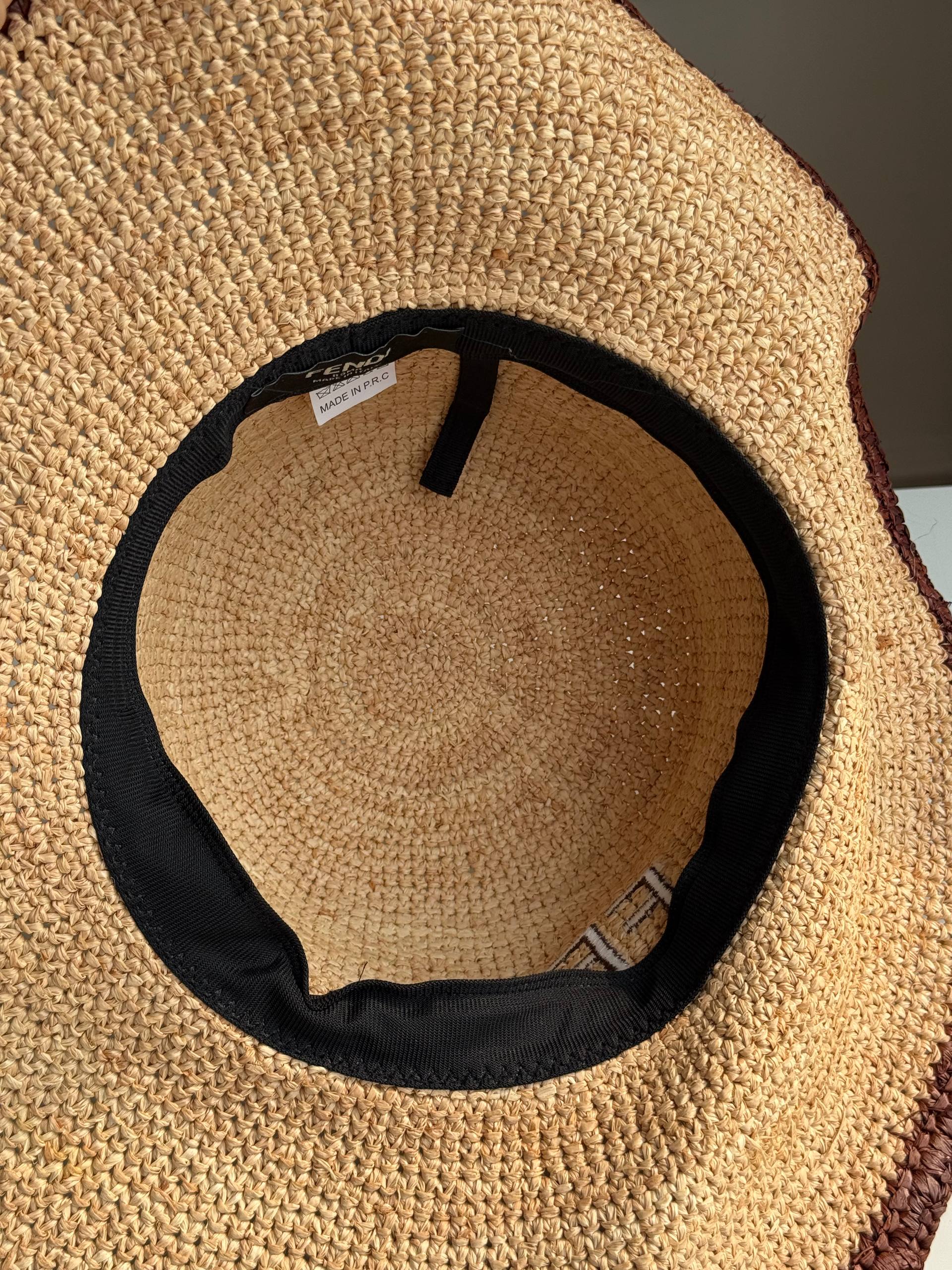Fendi Logo Embroidery Wavy Brim Raffia Sun Hat