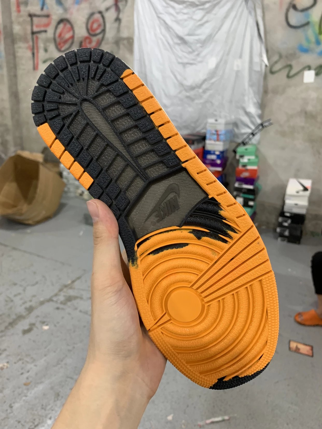 Air Jordan 1 Retro High Gore-Tex Light Curry