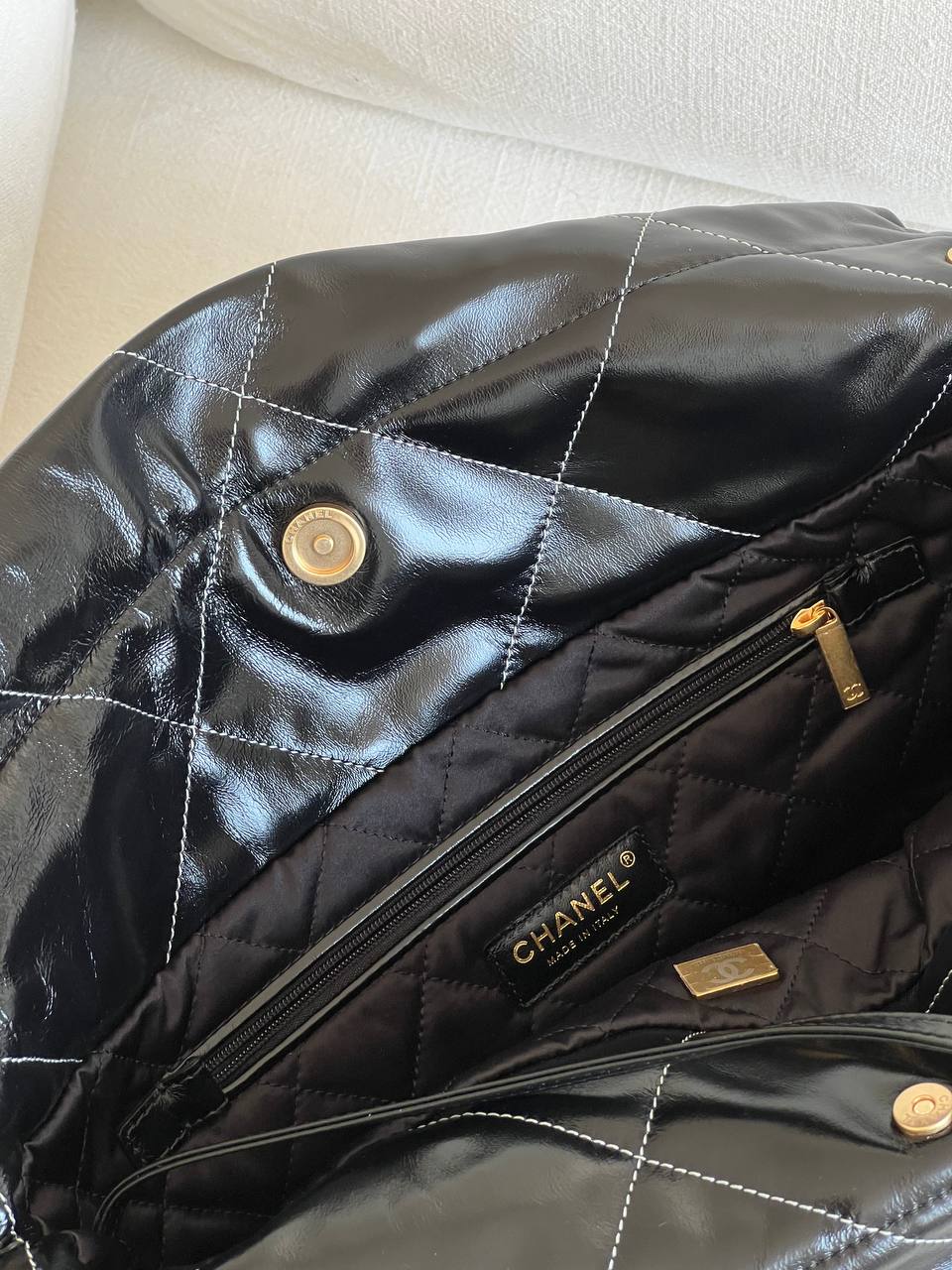 Chanel 22 Medium Shiny Calfskin Tote Bag