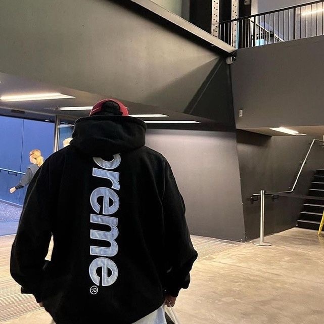 Sup style BOX logo with embroidered fabric and plush hoodie on the back