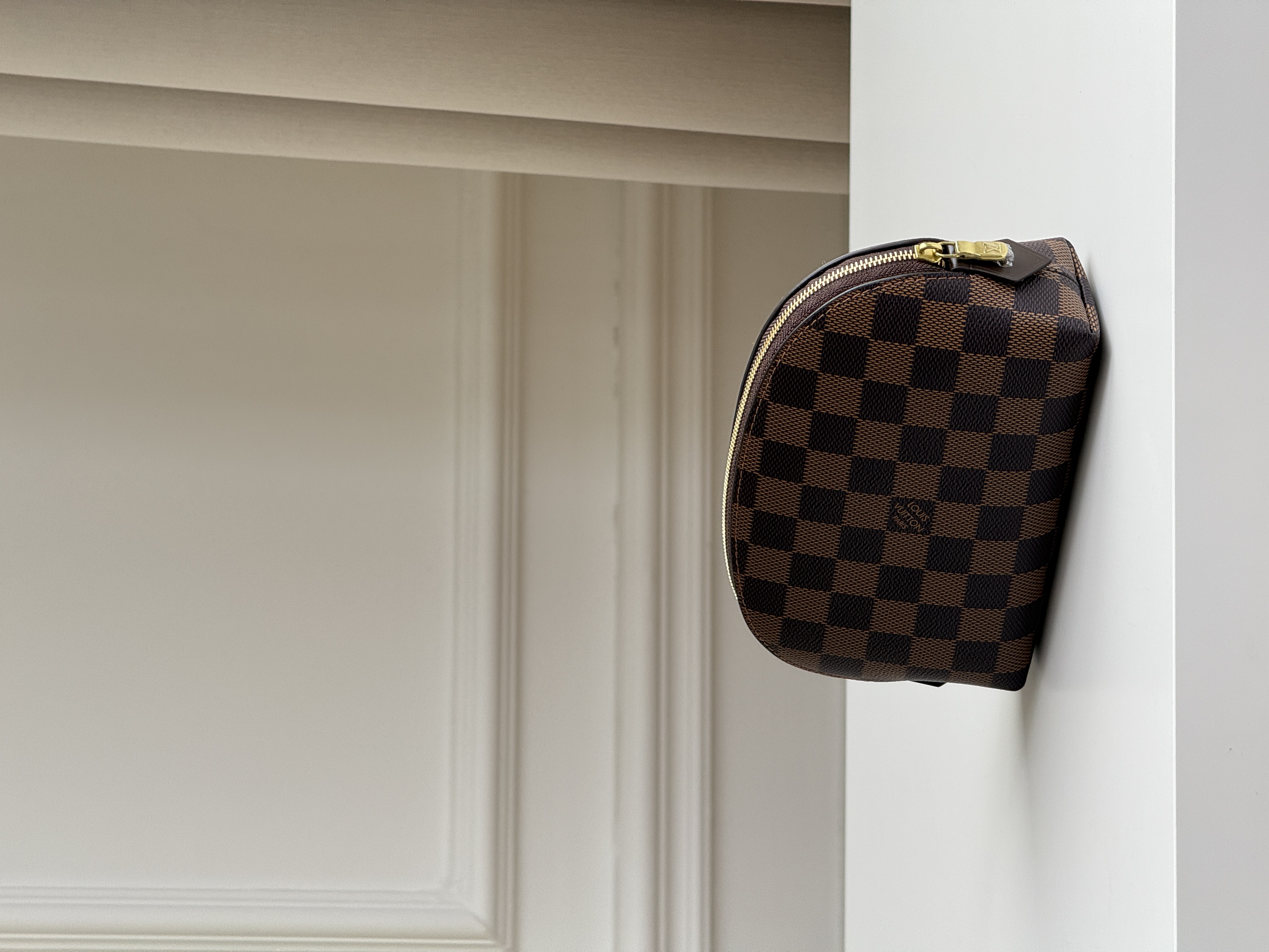 Louis Vuitton Pochette Cosmetique PM