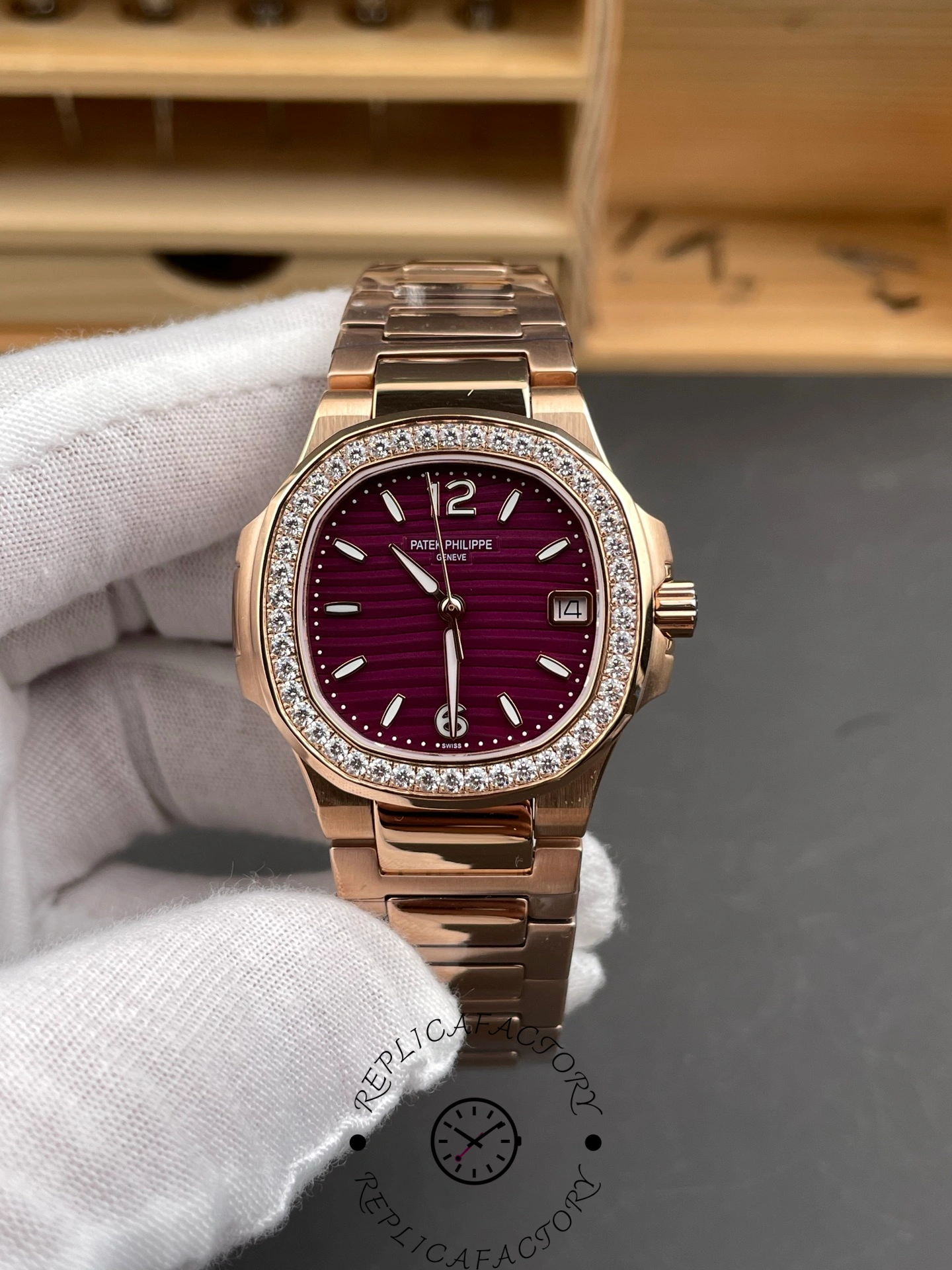 Patek Philippe Nautilus 7010 1R 013 Purple Dial 32mm
