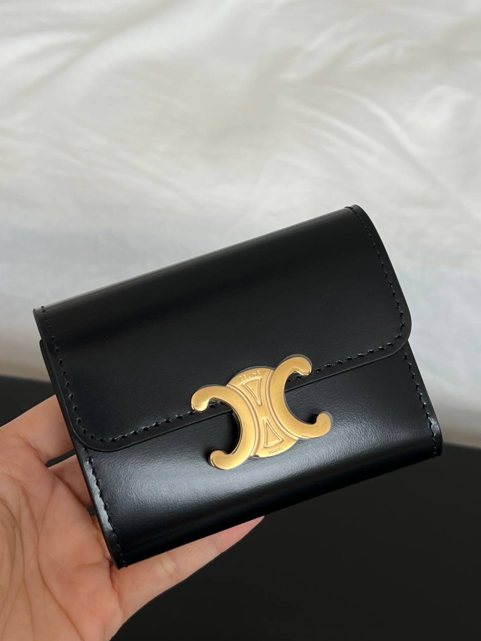 CELINE Triomphe Shiny Calfskin Flap Card Wallet