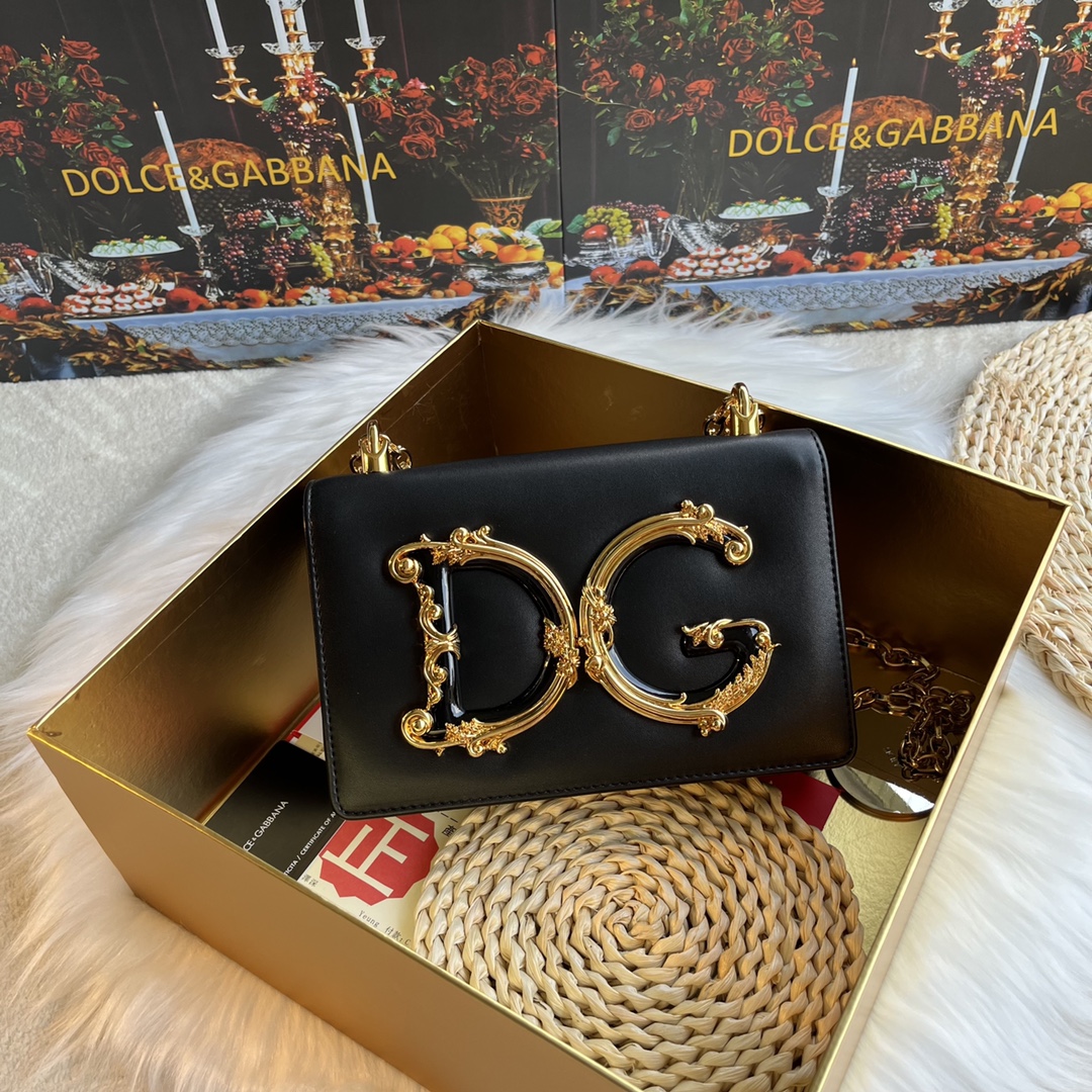 Dolce&Gabbana Small leather shoulder bag