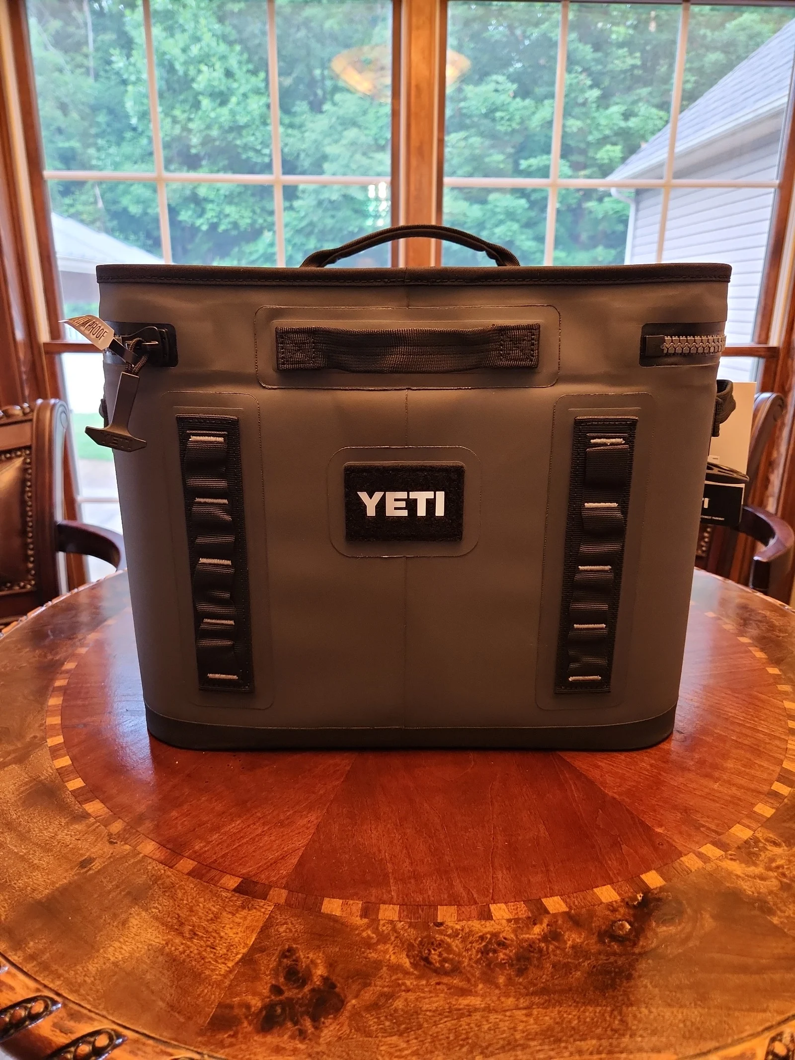 Yeti Hopper Flip 18 New F3NX0