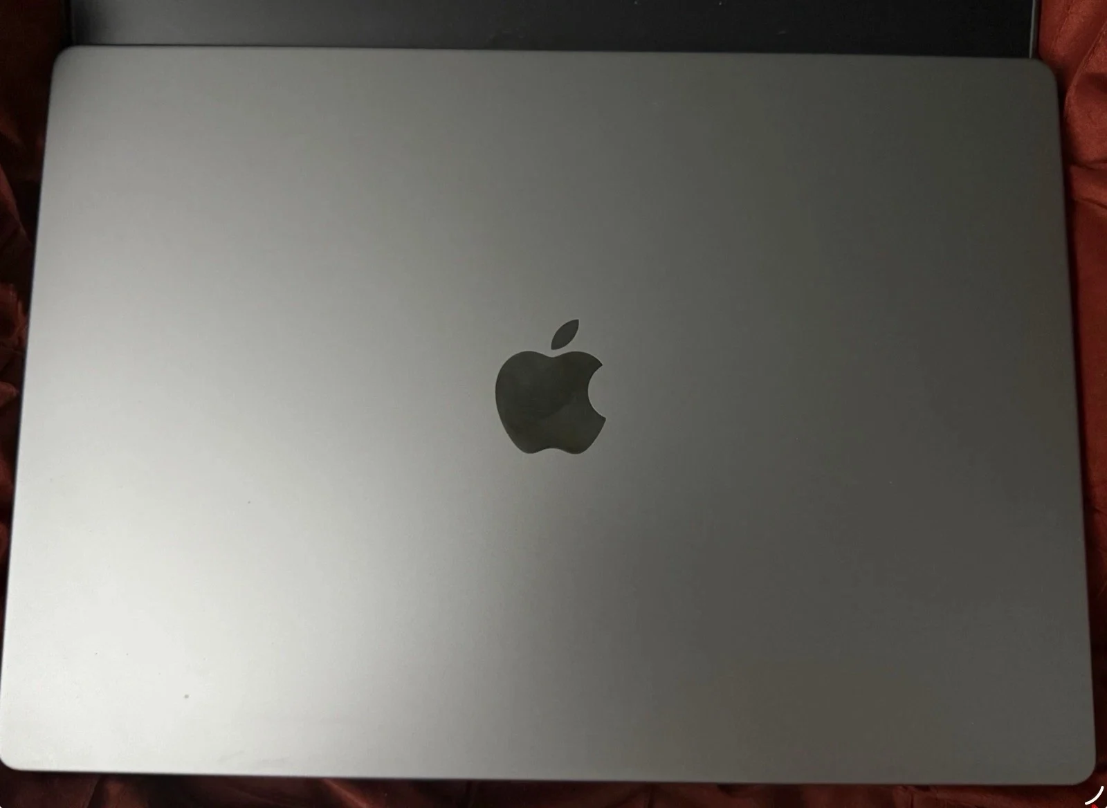 2021 Apple MacBook Pro 16-inch M1 Pro QO9G5