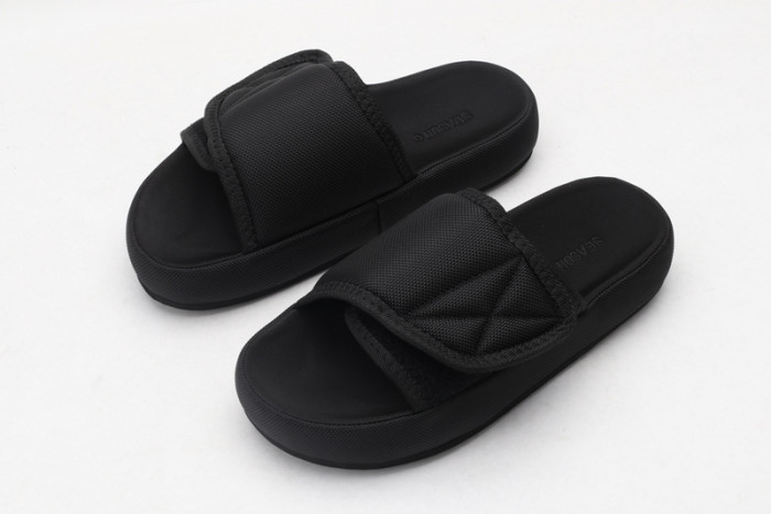 Yeezy Slide 3
