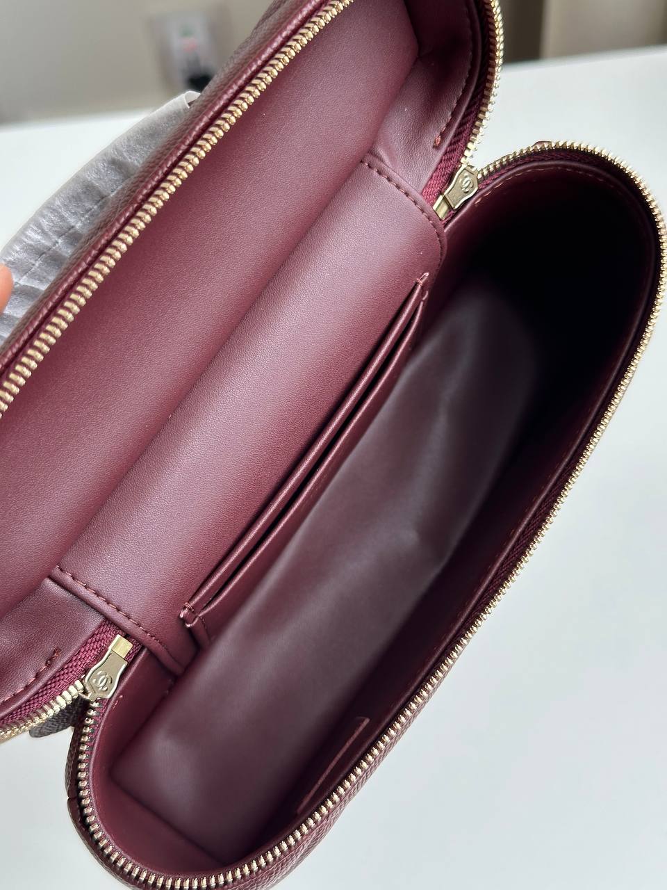 Chanel Burgundy Caviar Leather Diamond Quilt Double Zip Handheld Vanity Case Bag
