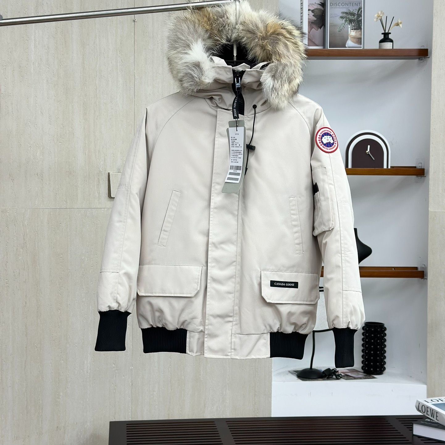 Canada Goose Explosive 01 Pilot Couple Goose Jacket Explosive Wind resistant, Waterproof, Warm and Versatile Down Jacket