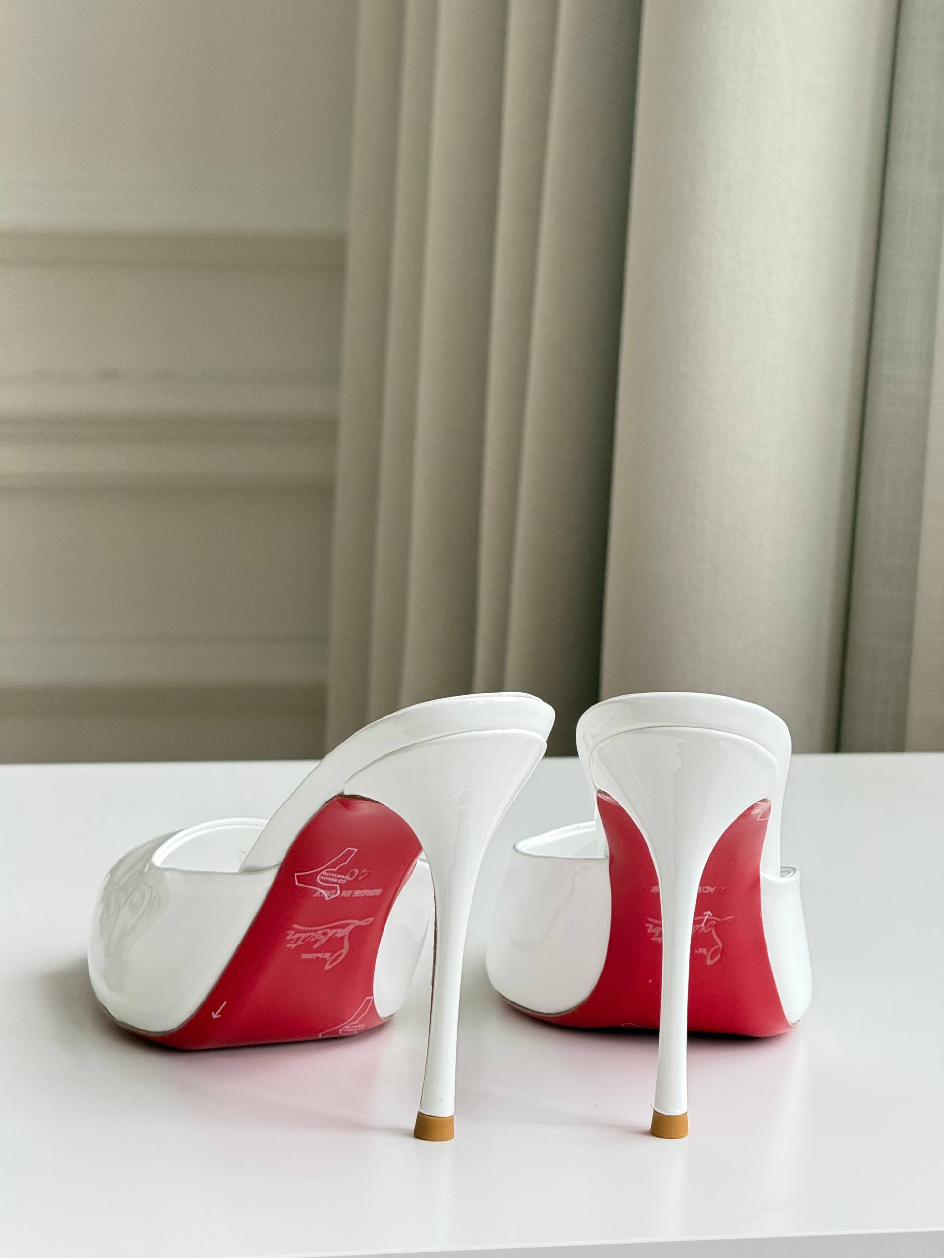 Christian Louboutin Me Dolly Patent Leather Mules