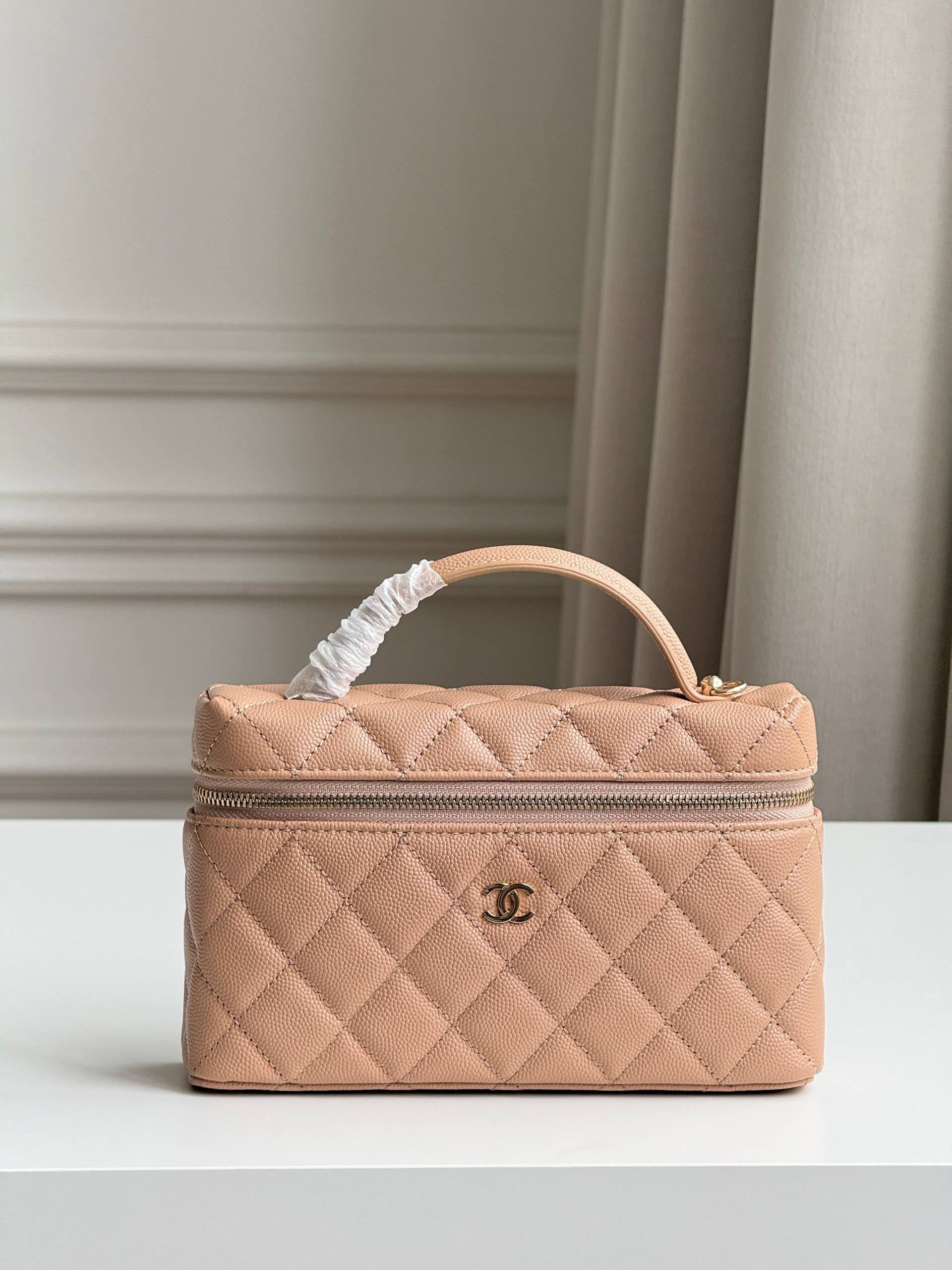 Chanel Caviar Quilted Top Handle Vanity Case Bag