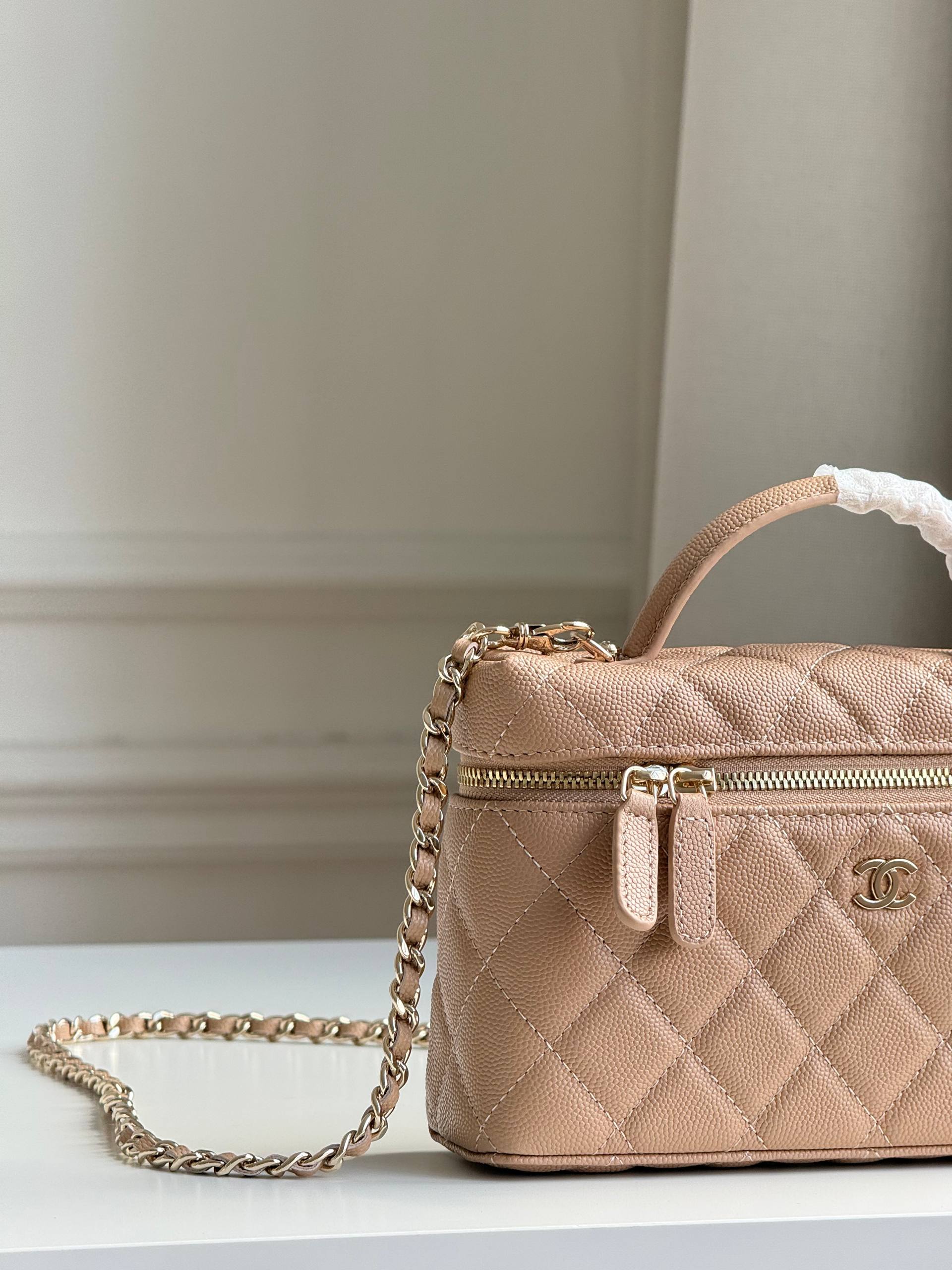 CHANEL Long Vanity Case with Chain