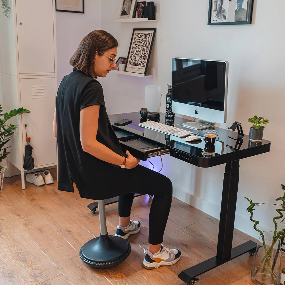 Tabouret assis debout ergonomique - WOOBLE