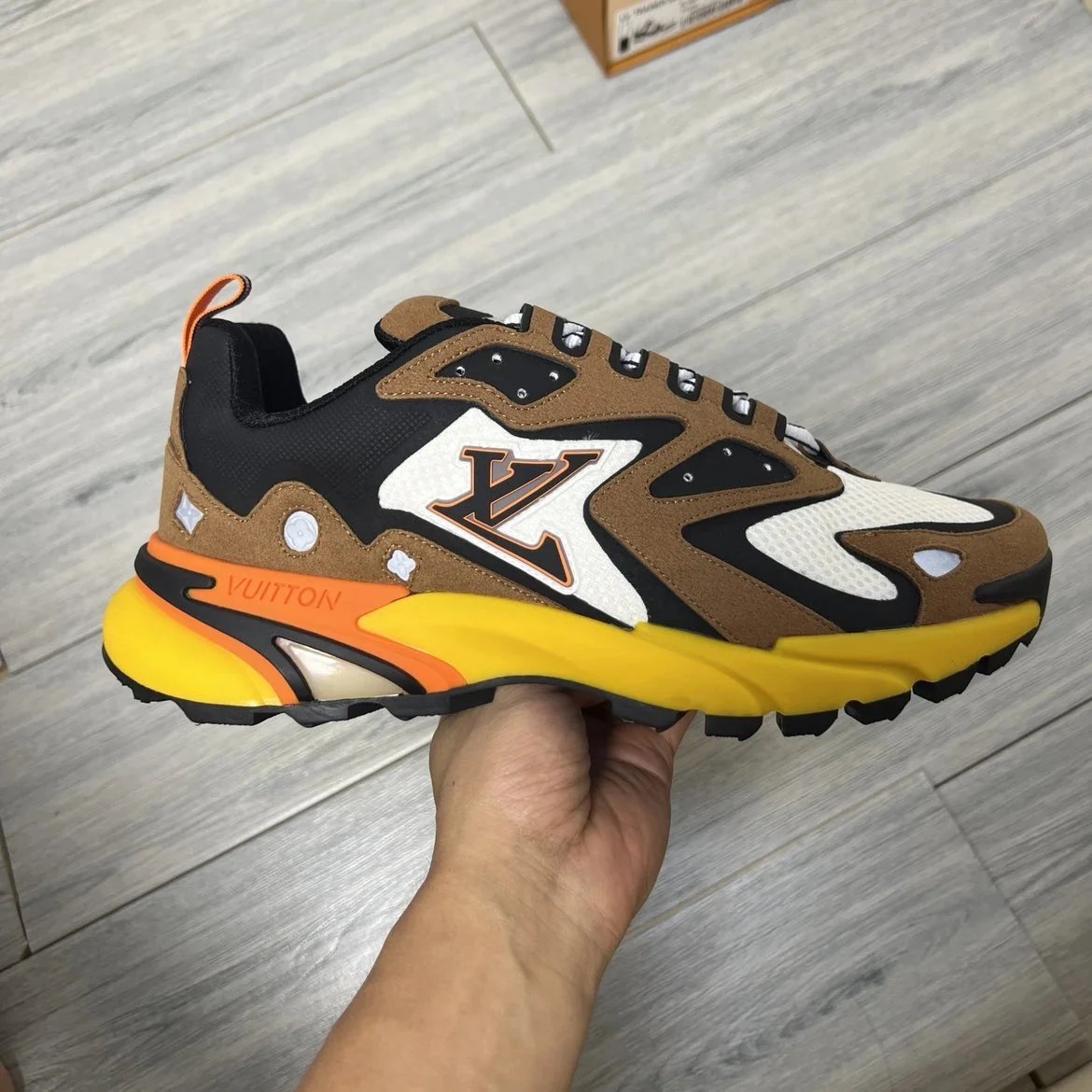 LV Runner Tatic Yellow & Brown