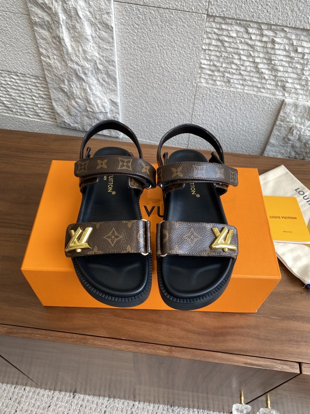 LV Bom Dia Sandal