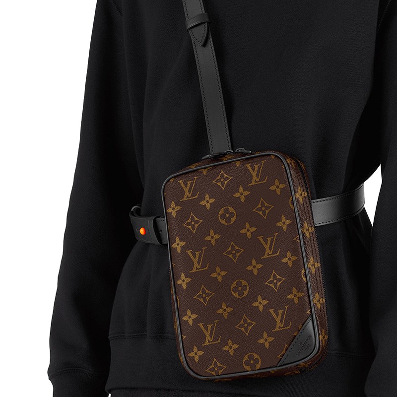 Louis Vuitton M44477 Utility Side Bag
