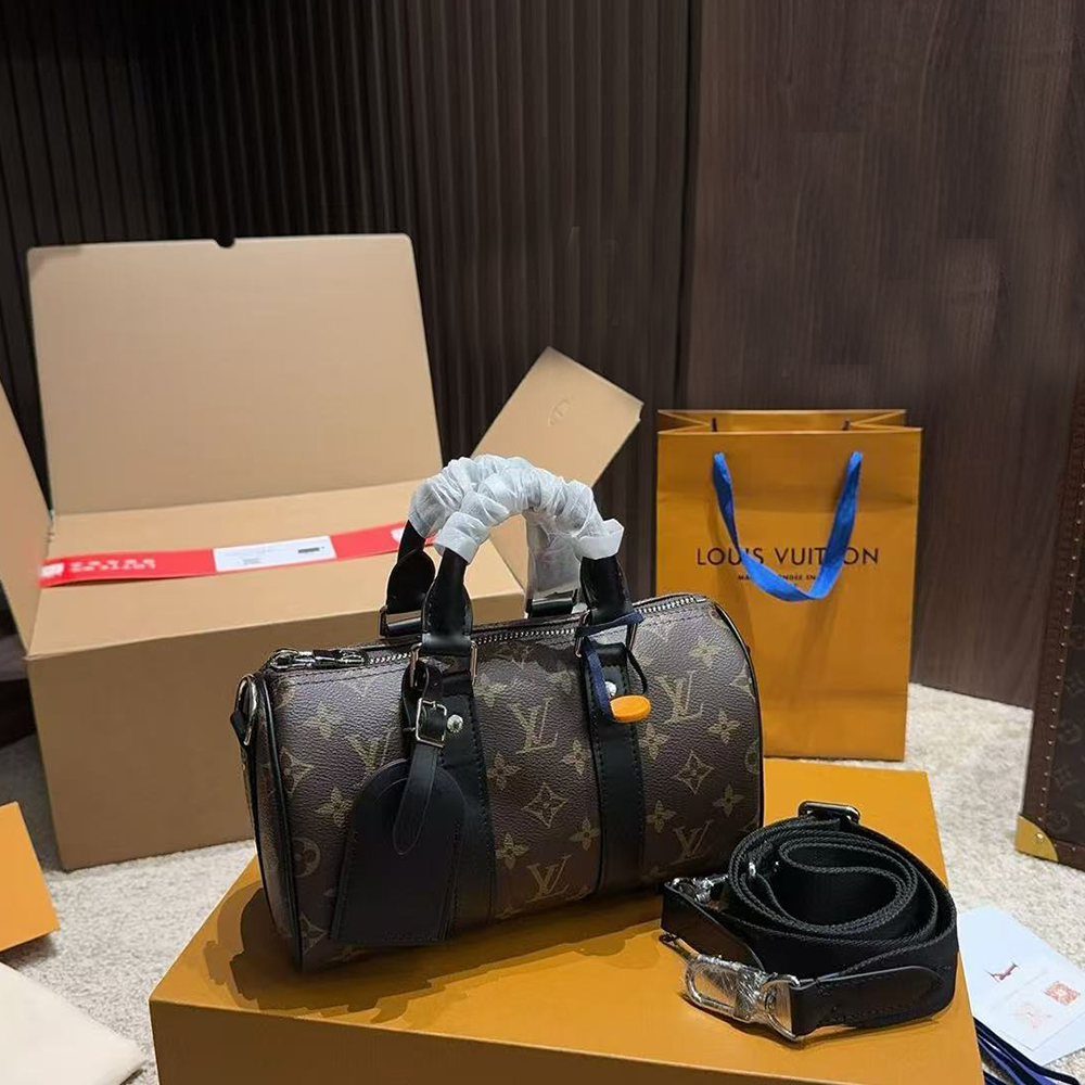 LV KEEPALL BANDOULIÈRE 25 Hand Bag