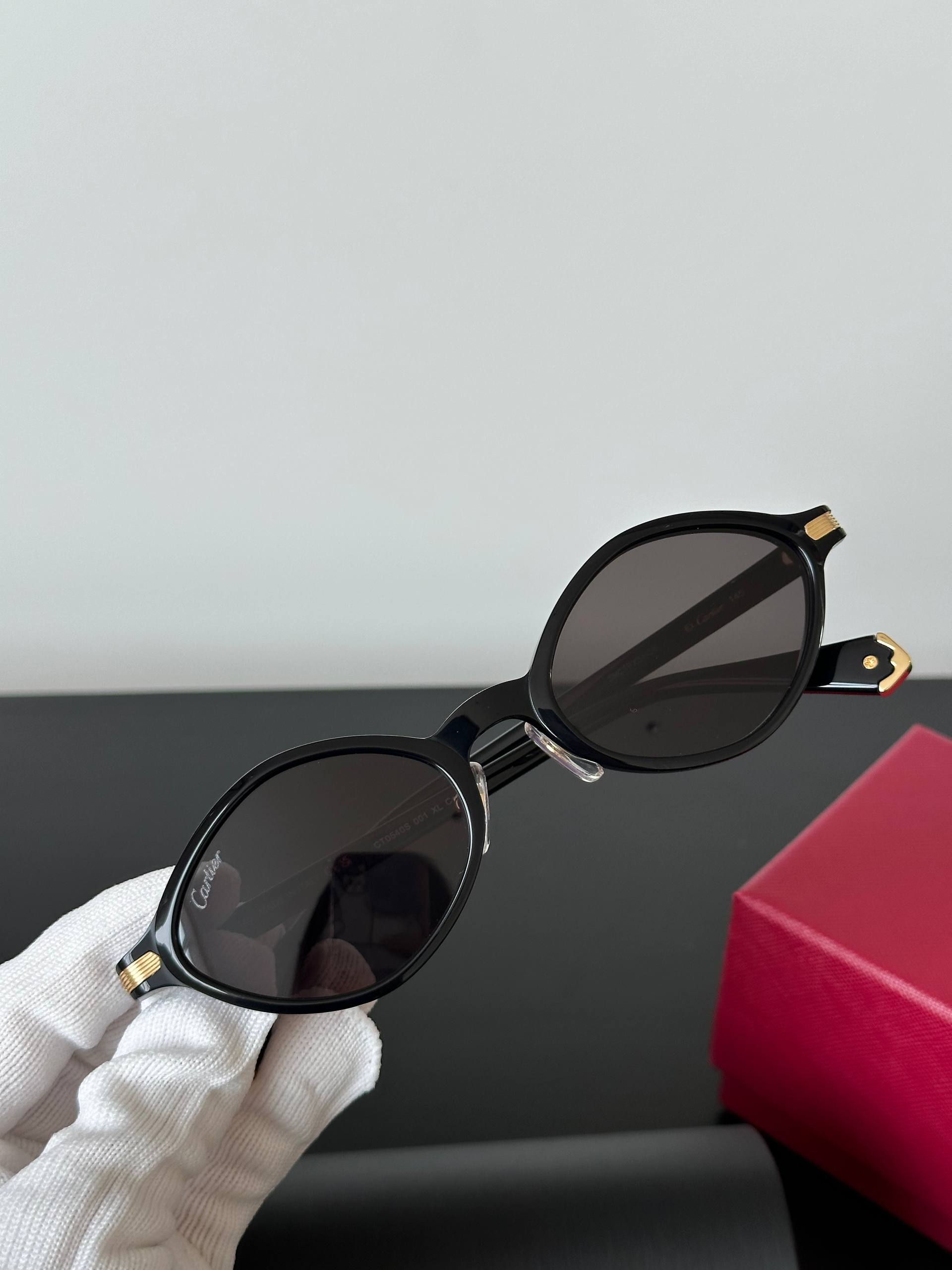 Cartier Vintage Cat-eye Black & Gold Polarized Sunglasses