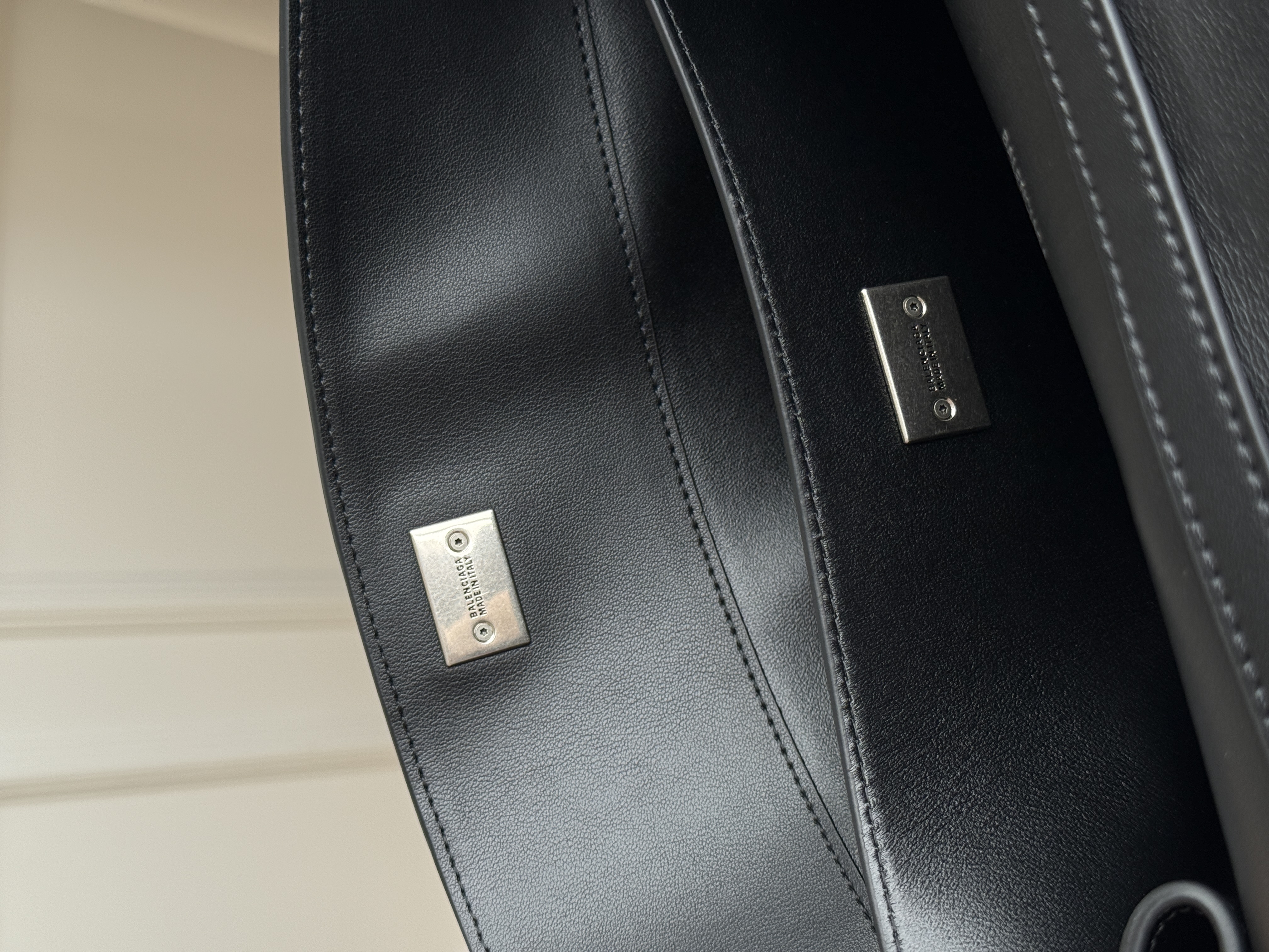 Balenciaga Rodeo Medium Handbag