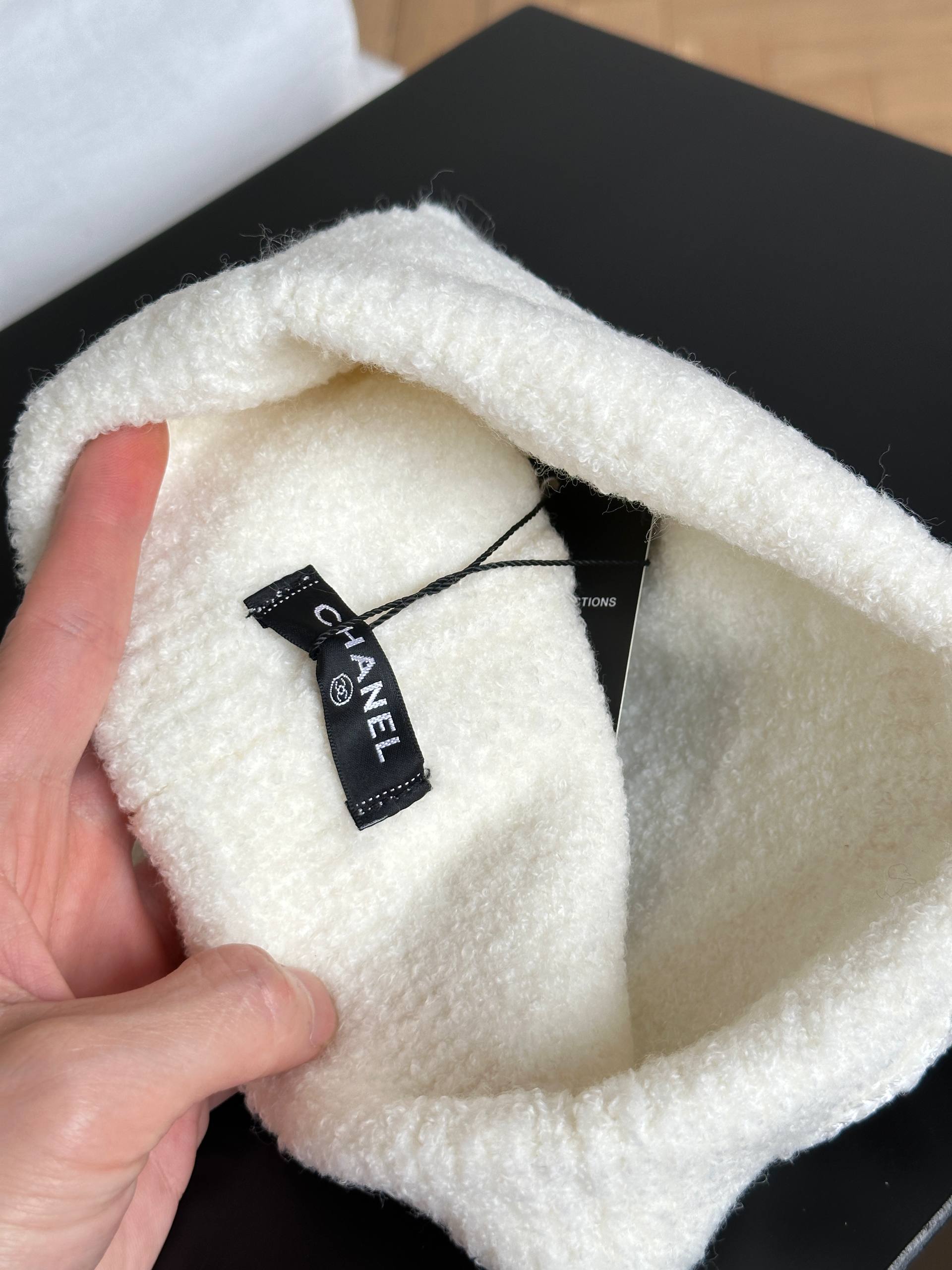 Chanel Off-white Cuffed Wool Blend CC Embroidery Beanie Hat