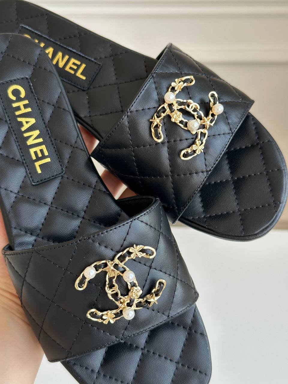 Chanel Black Quilted Lambskin Pearl Chain CC Logo Flat Slide Sandals