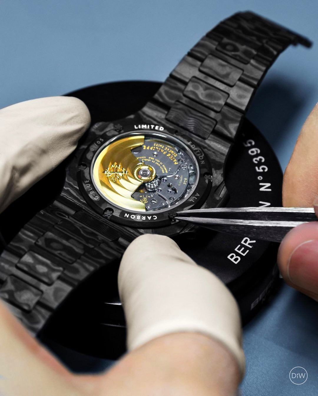 Carbon DiW Patek Philippe Nautilus 5711 BLACK GRAIL G-BLUE【1:1 Replica】