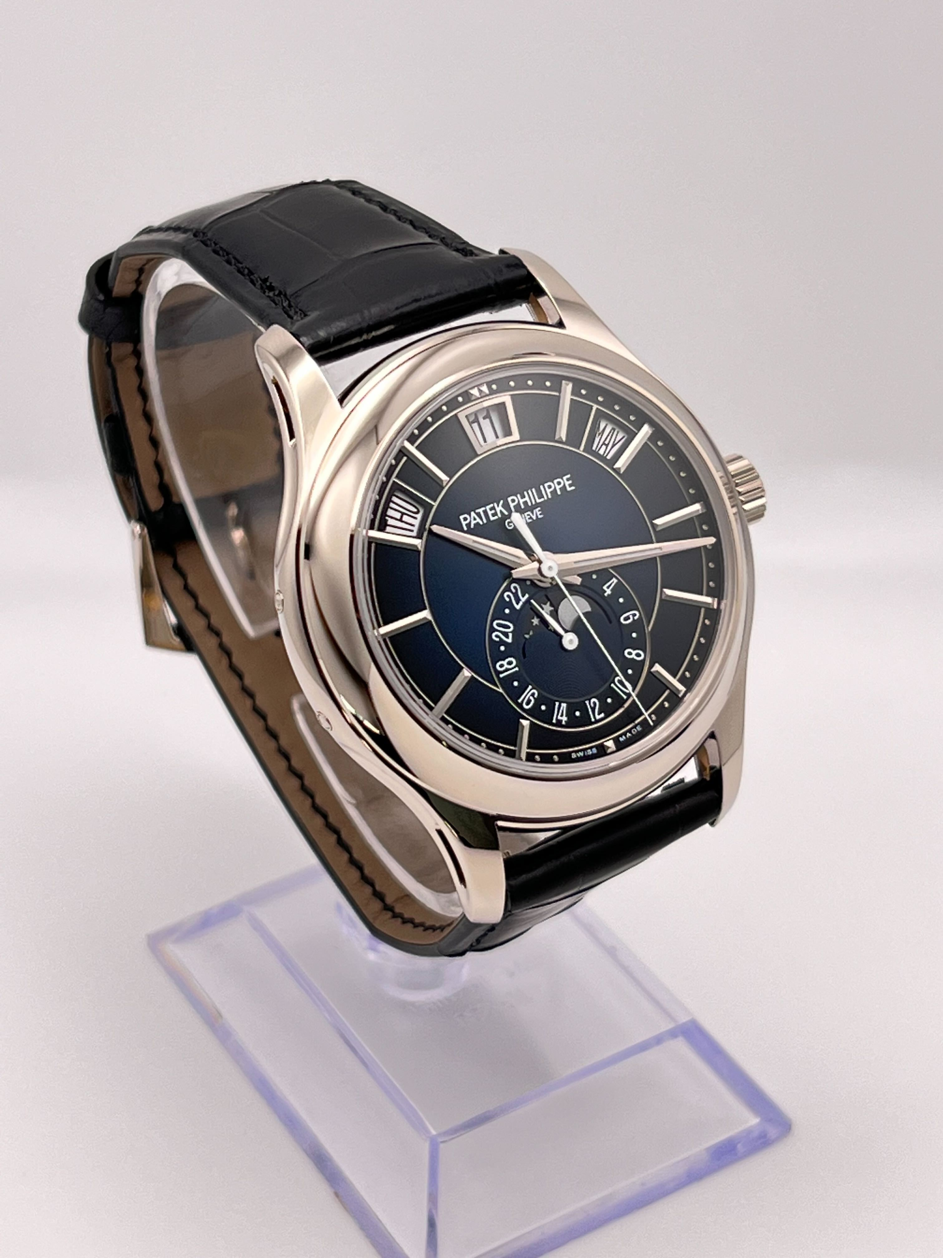 Patek Philippe Complications Annual Calendar White Gold 5205G-013【1:1 Replica】