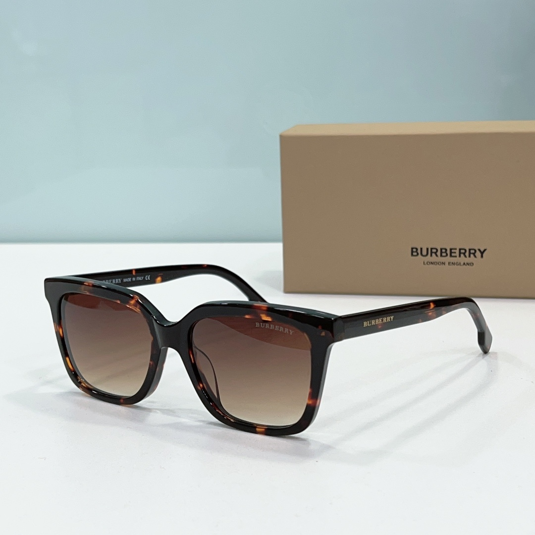 Buberry  Flower-framed Butterfly Sunglasses Top quality