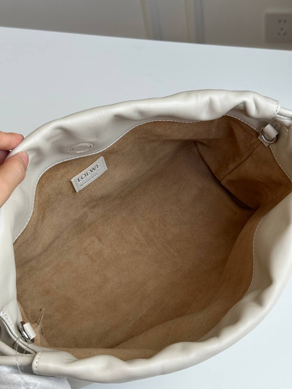 Bottega Veneta Light Grey Smooth Lambskin Knot Drawstring Jodie Cloud Shoulder Crossbody Bag