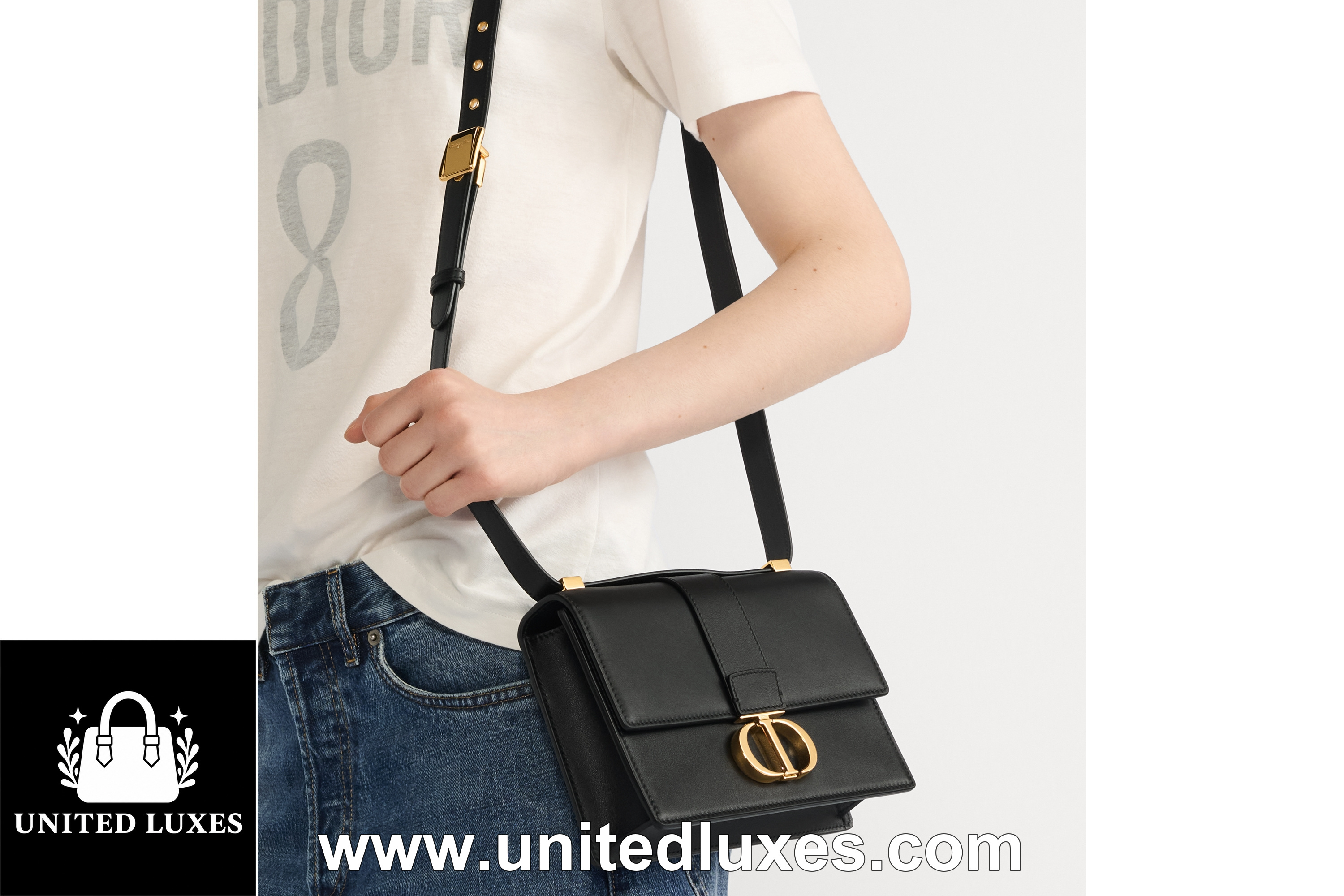 Replica Small 30 Montaigne Bag