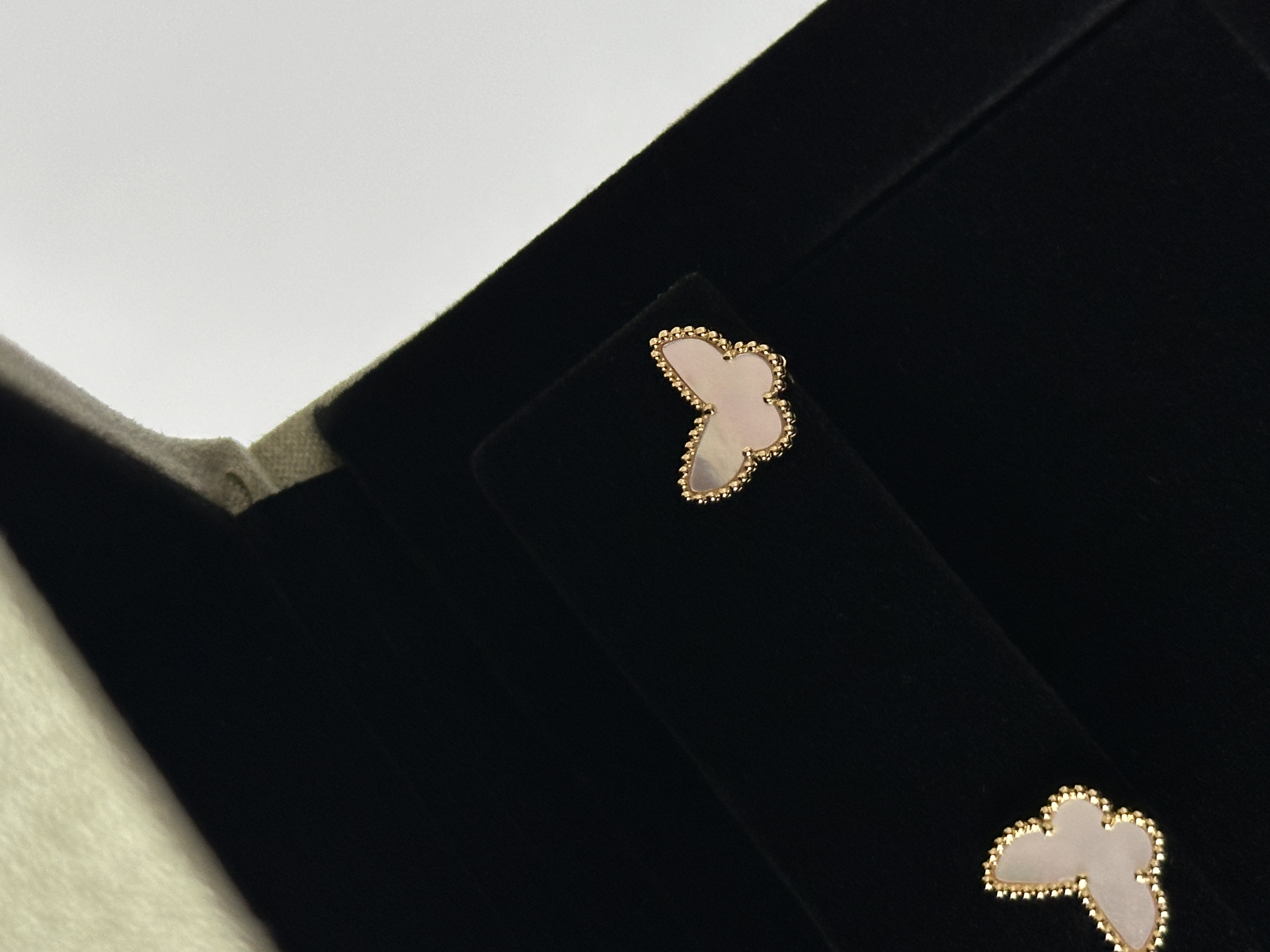 18K Gold White Mother of Pearl Butterfly Beaded Edge Stud Earrings