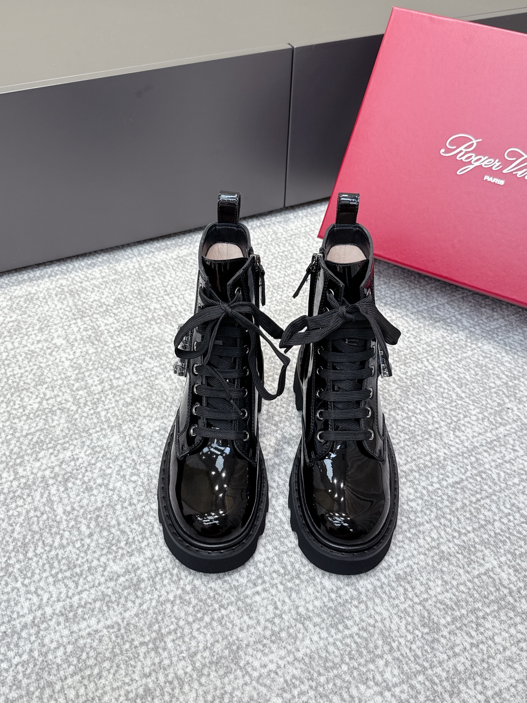Roger Vivier ankle boots