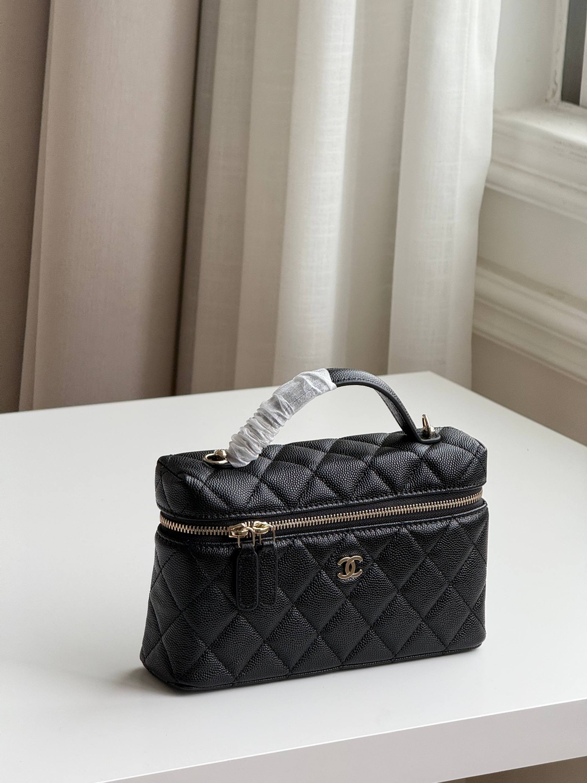 Chanel Caviar Quilted Vanity Case Handbag